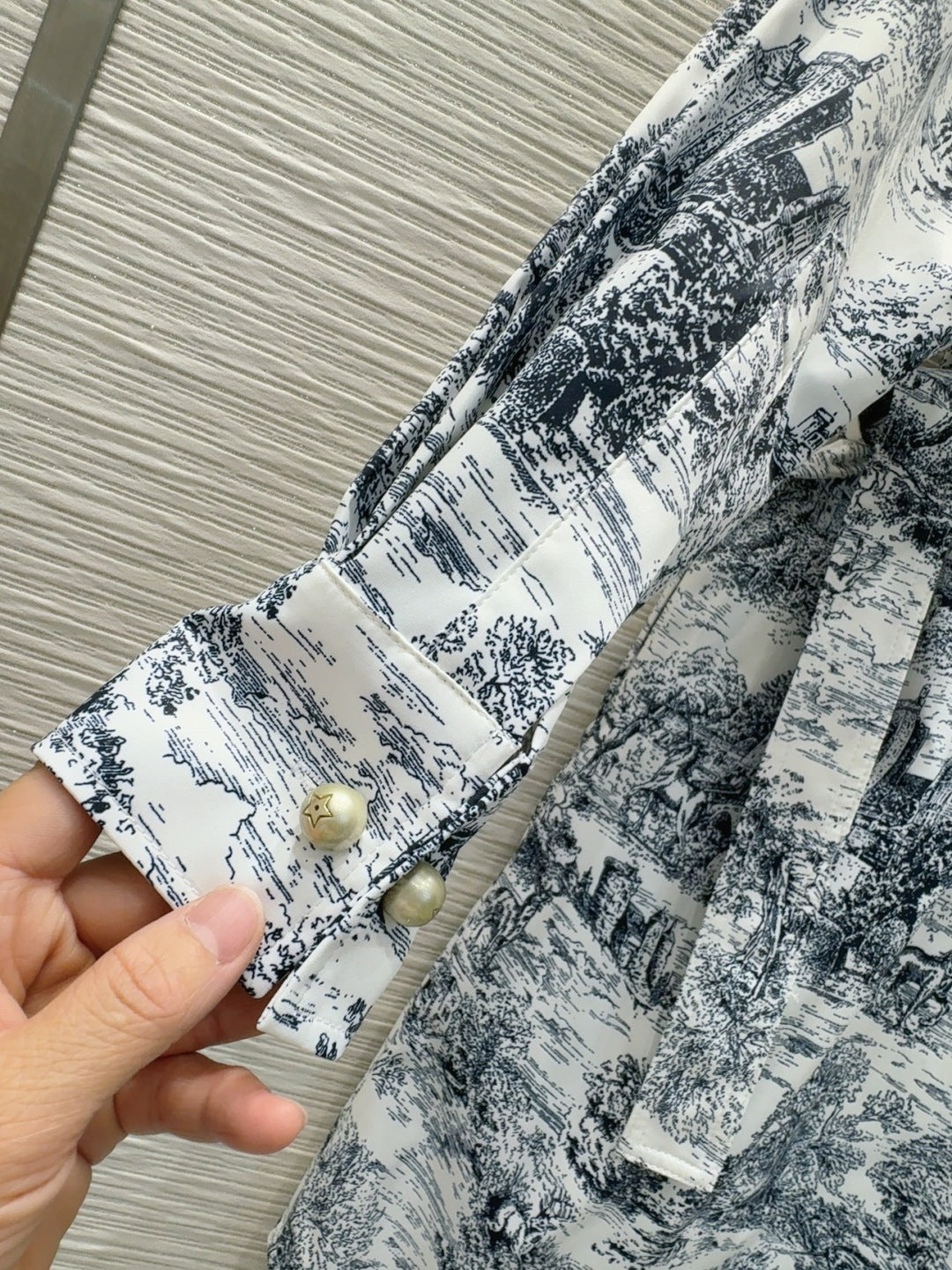 CD 2025 Toile de Jouy Dress White Navy Blue Polyester
