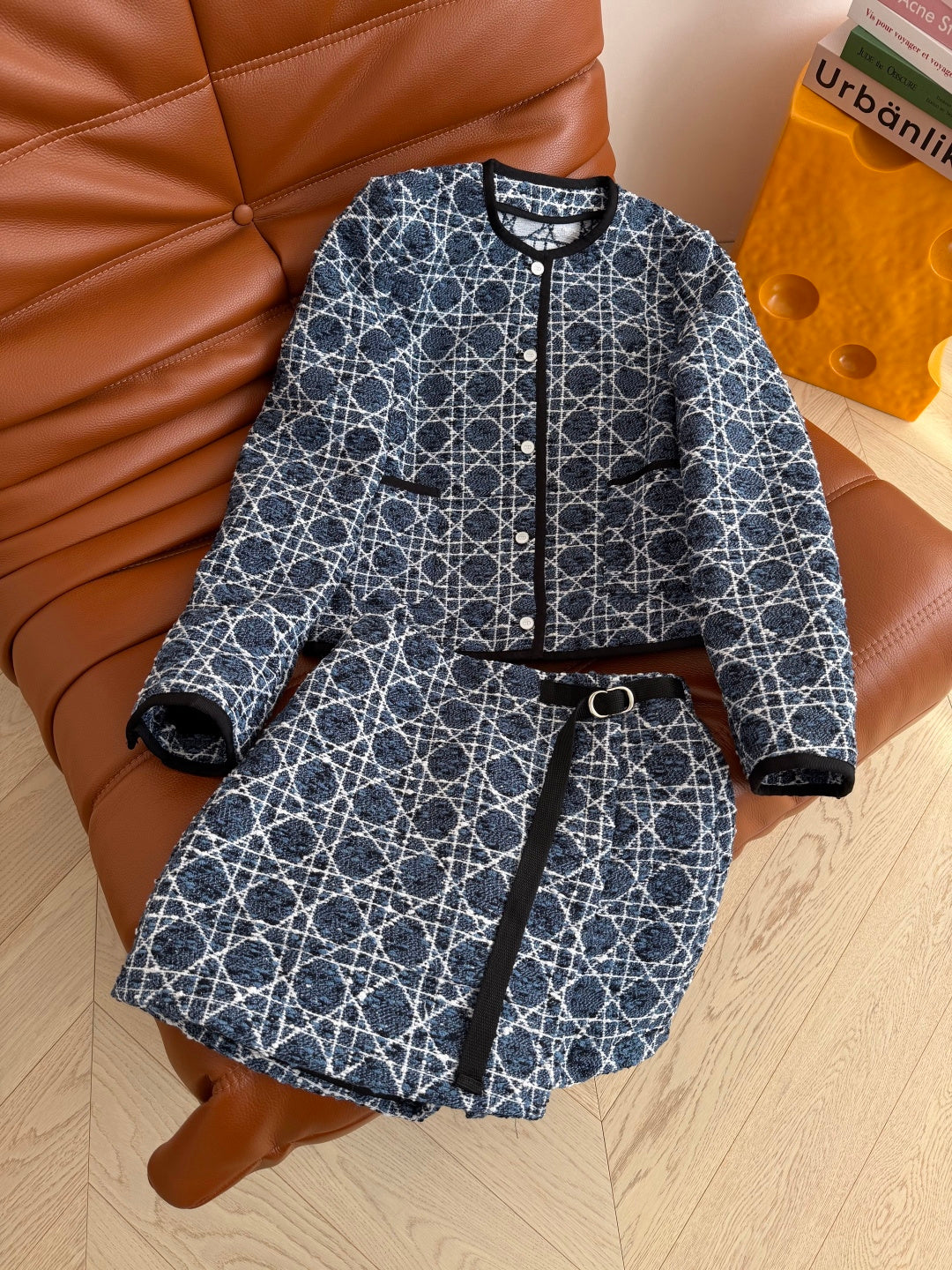 CD SS26 Macrocannage  Flared Miniskirt Navy Blue Ecru Tweed 340212