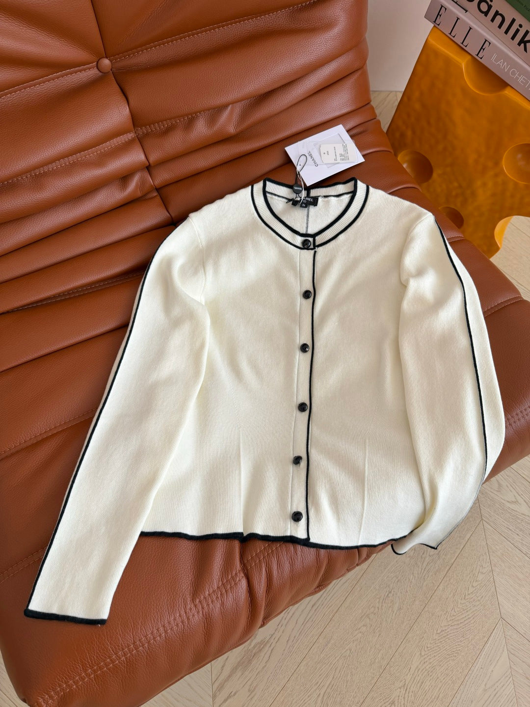 CC 26s Cardigan With Contrasting Stripes And Trim Knit 424242