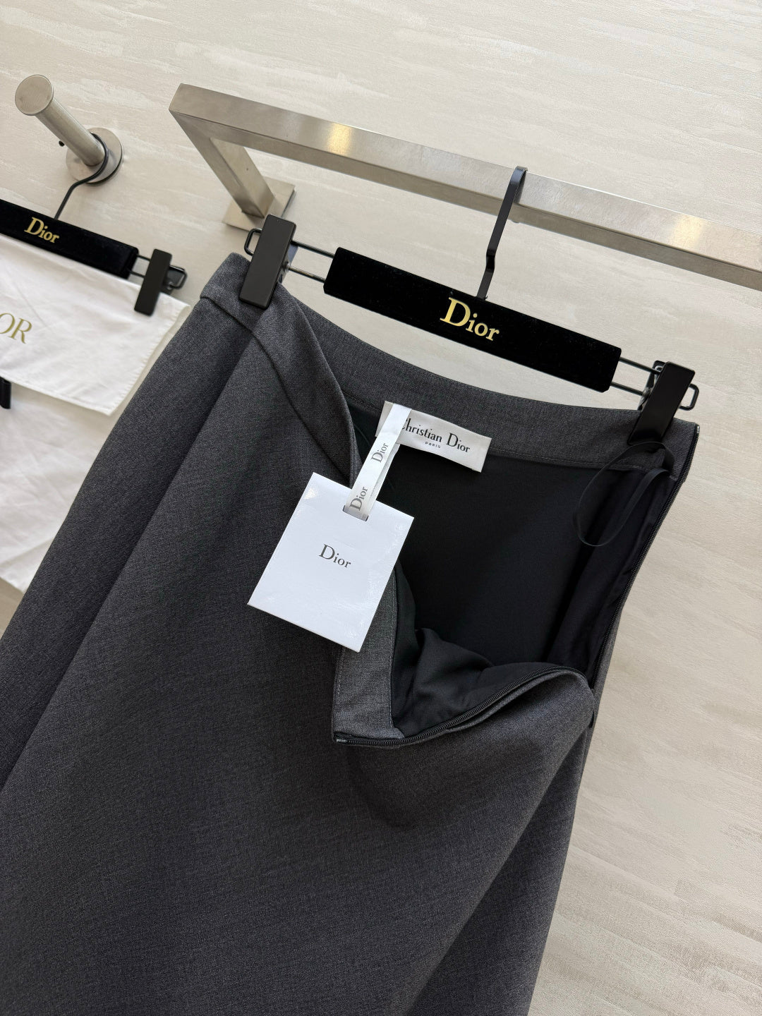 CD Mid-Length Skirt Black Wool Silk 394144