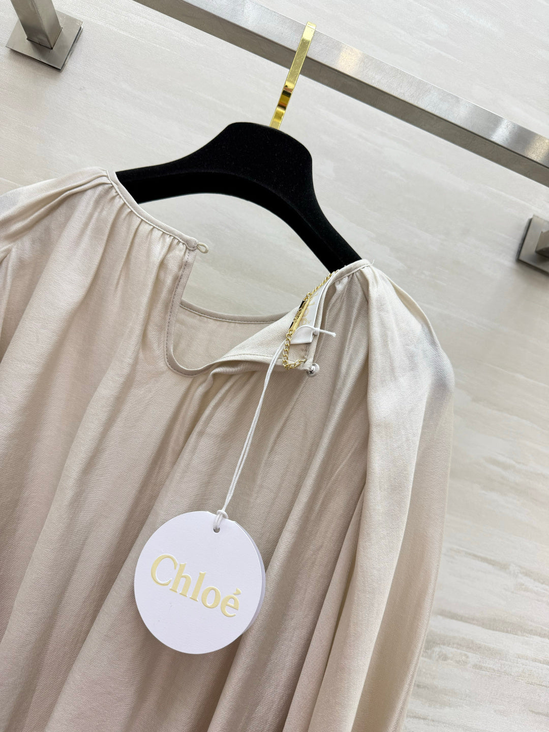 Chloé Wide-Sleeved Pleated Top Cream 397031