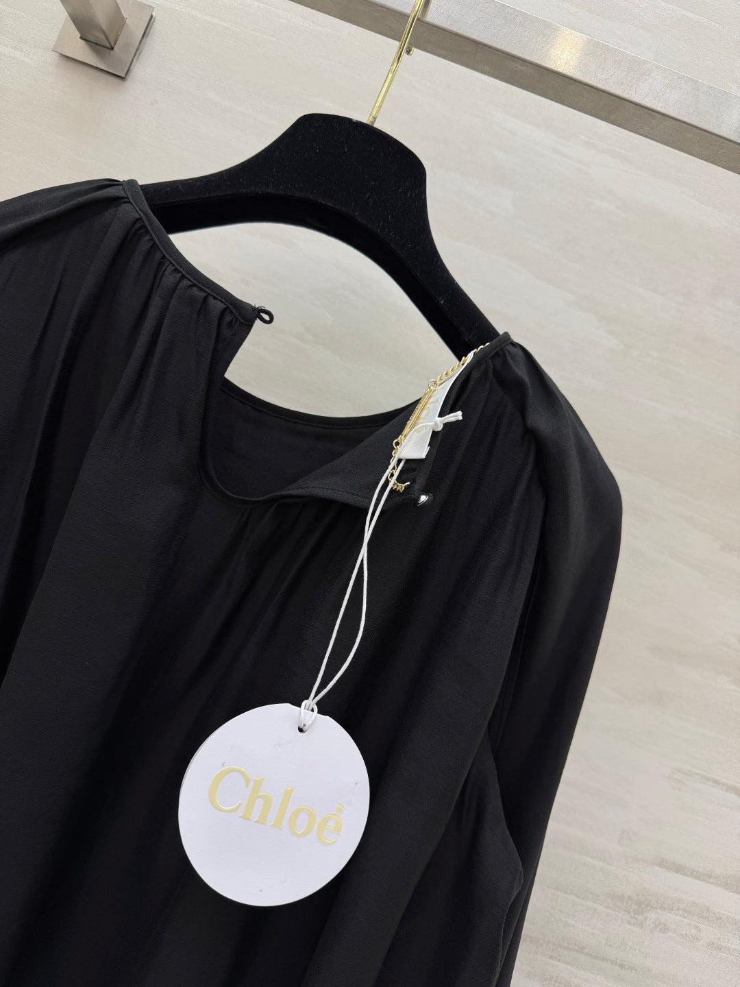 Chloé Wide-Sleeved Pleated Top Black 397033