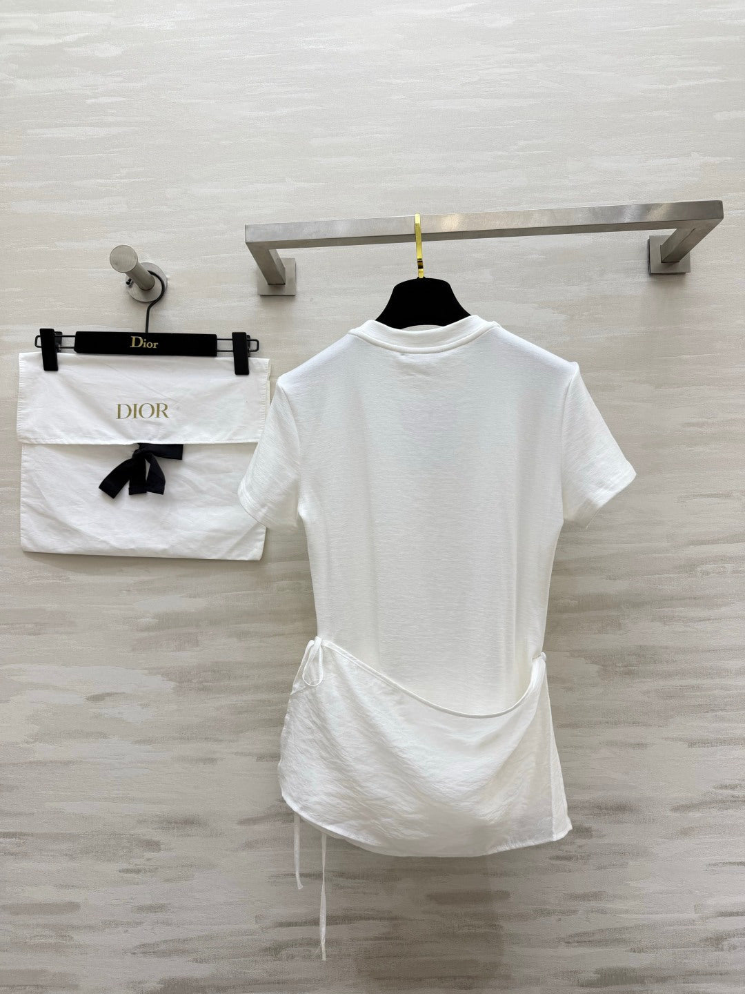 CD 26s Embroidered Wrap Tie T-Shirt White 410436