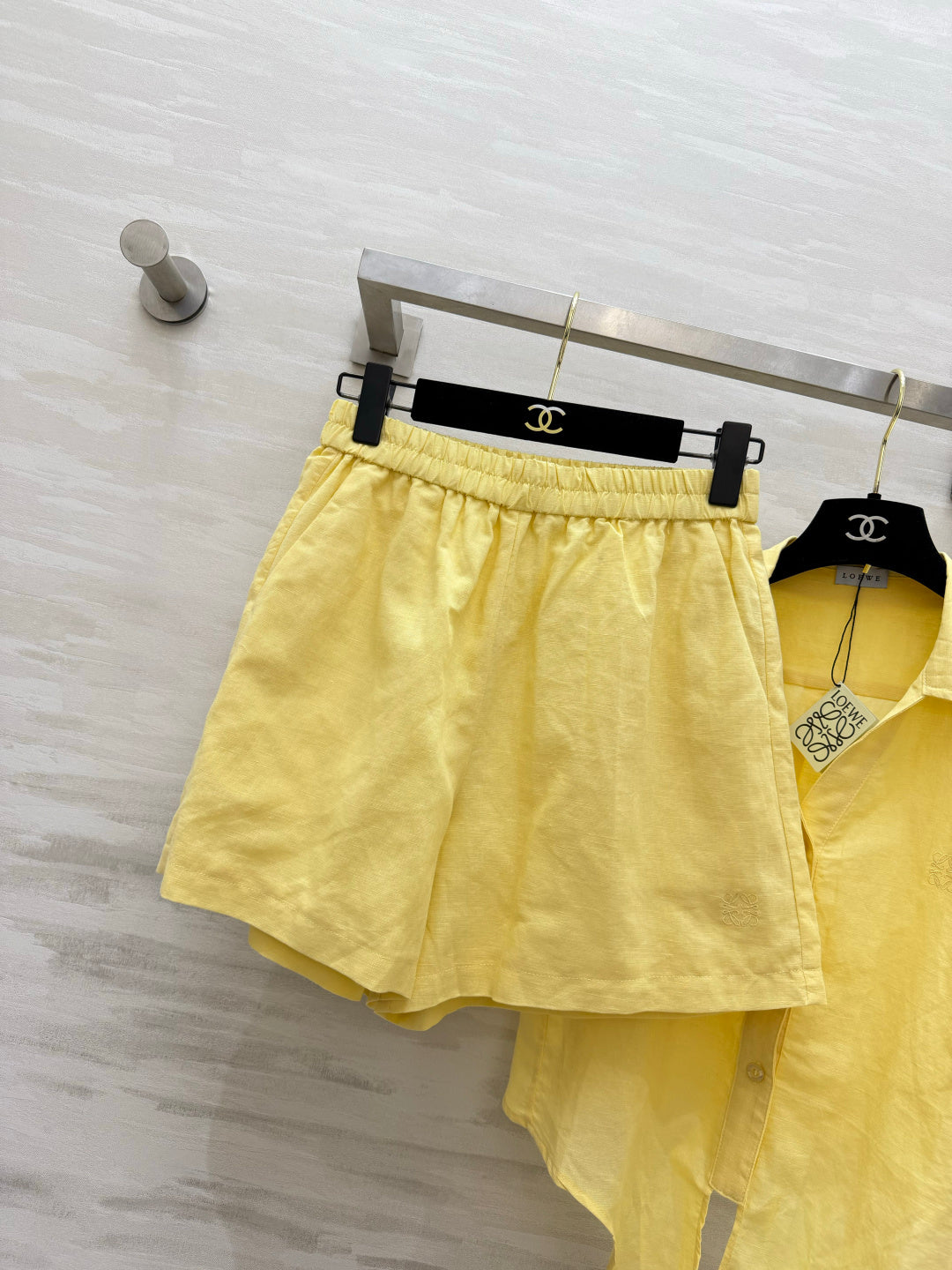 Loewe Summer Essential Two-Piece Set Shirt Loose Shorts Yellow Cotton 410421