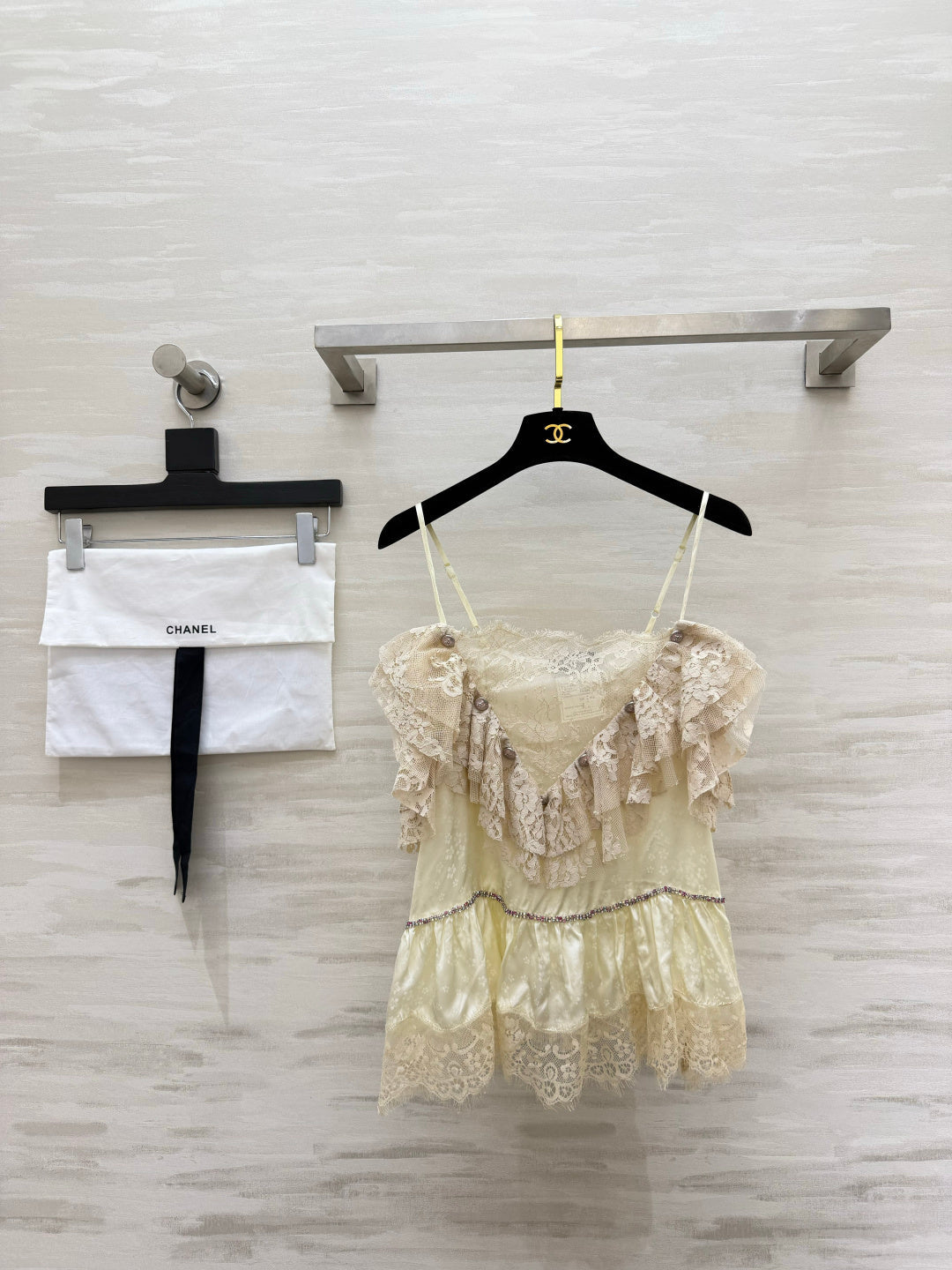 CC 26s Camisole Milk Apricot Lace 412085