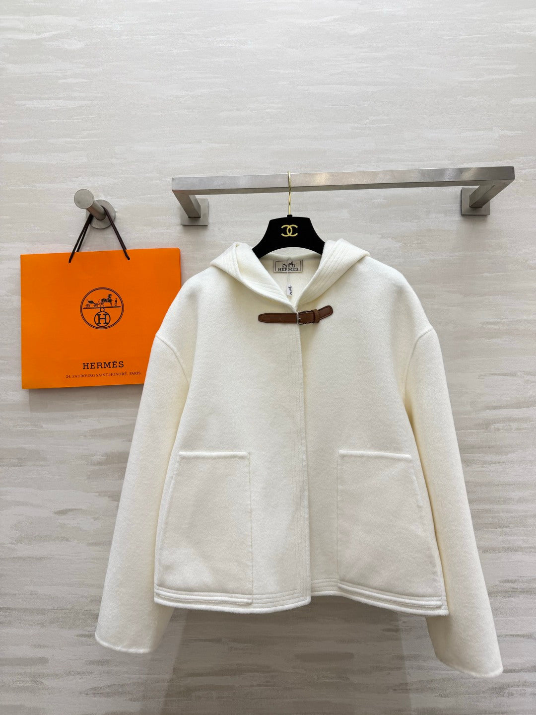 HM 26s Albion H Passant Hooded Jacket Cream Cashmere 413963