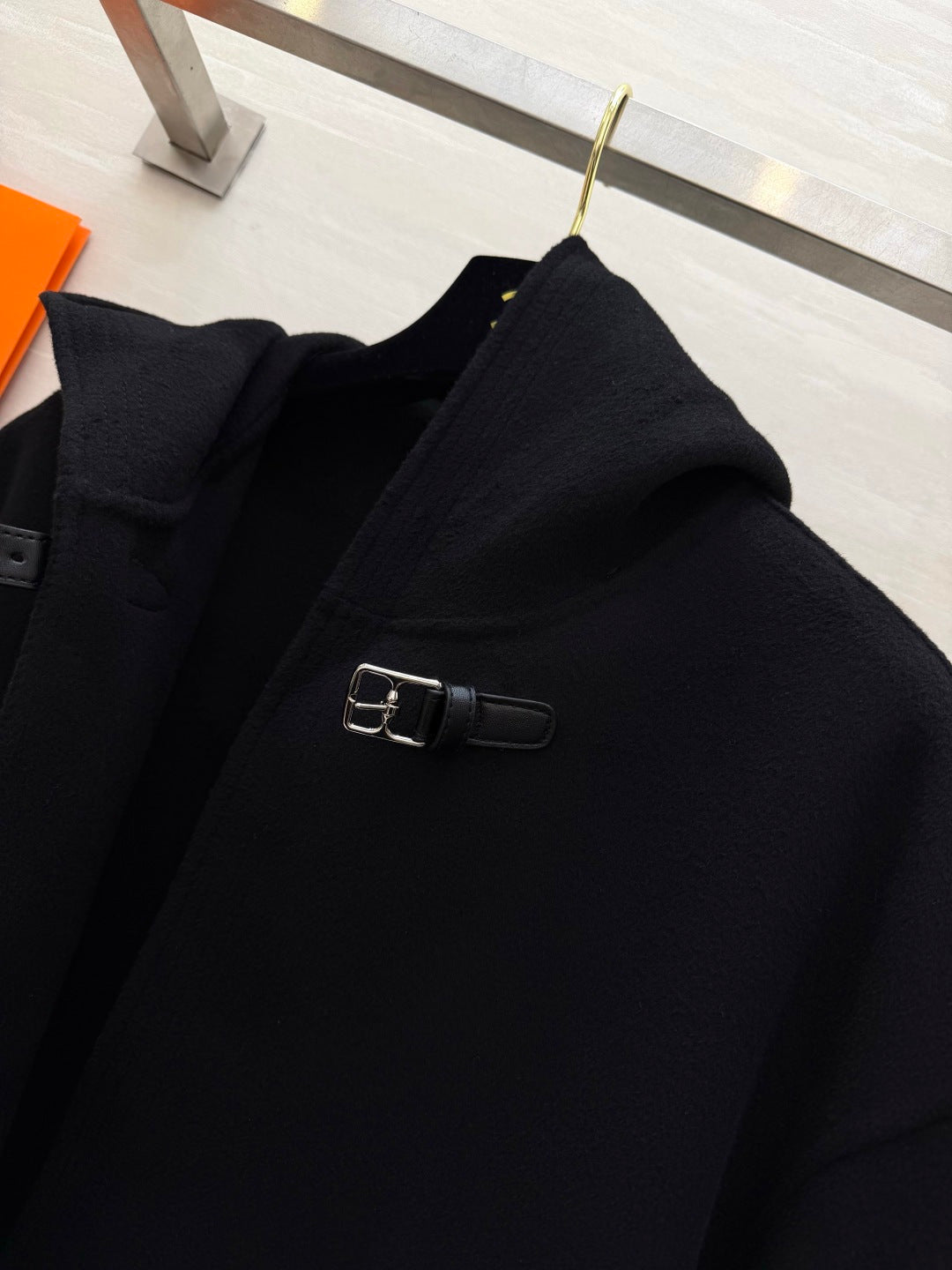 HM 26s Albion H Passant Hooded Jacket Black Cashmere 413965