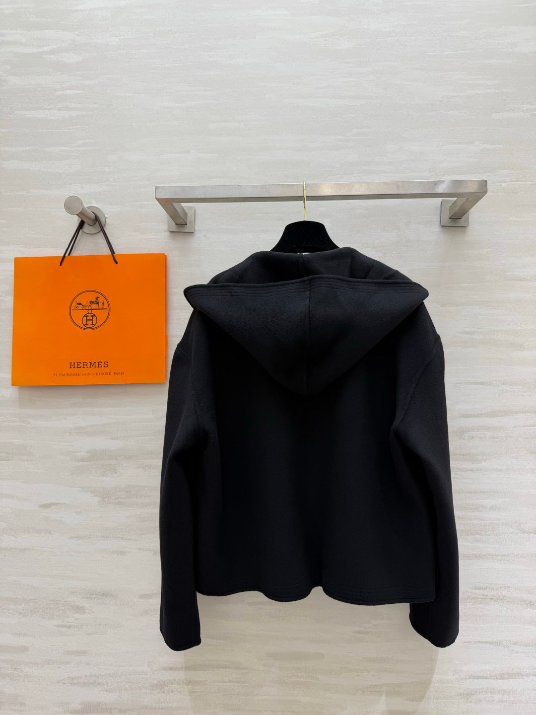 HM 26s Albion H Passant Hooded Jacket Black Cashmere 413965