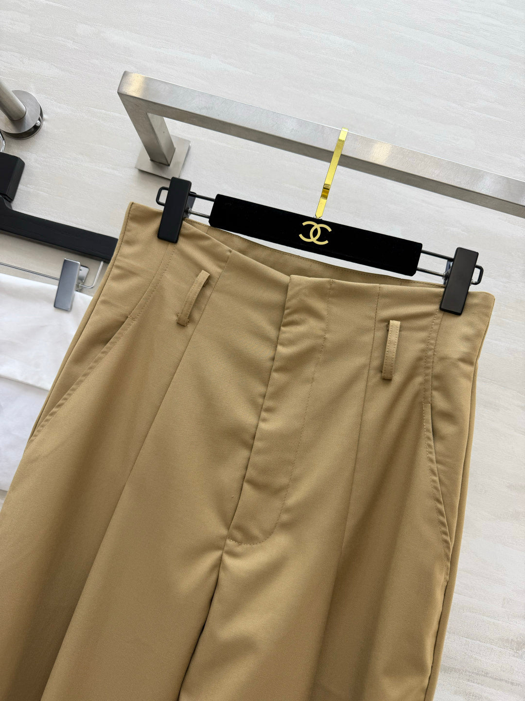 CC 26s High-Waisted Straight-Leg Trousers Khaki Cotton 422179