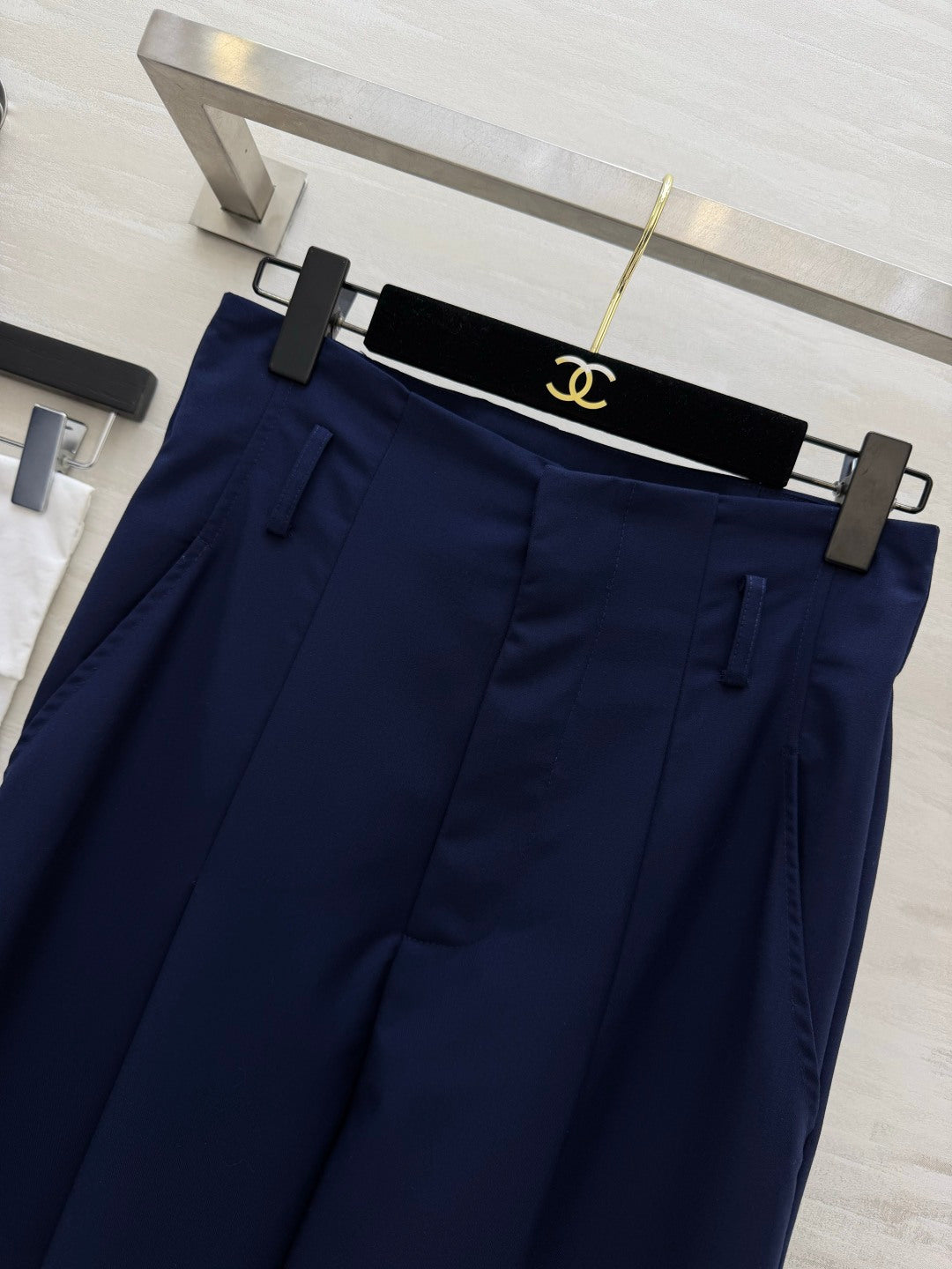 CC 26s High-Waisted Straight-Leg Trousers Cotton 422181