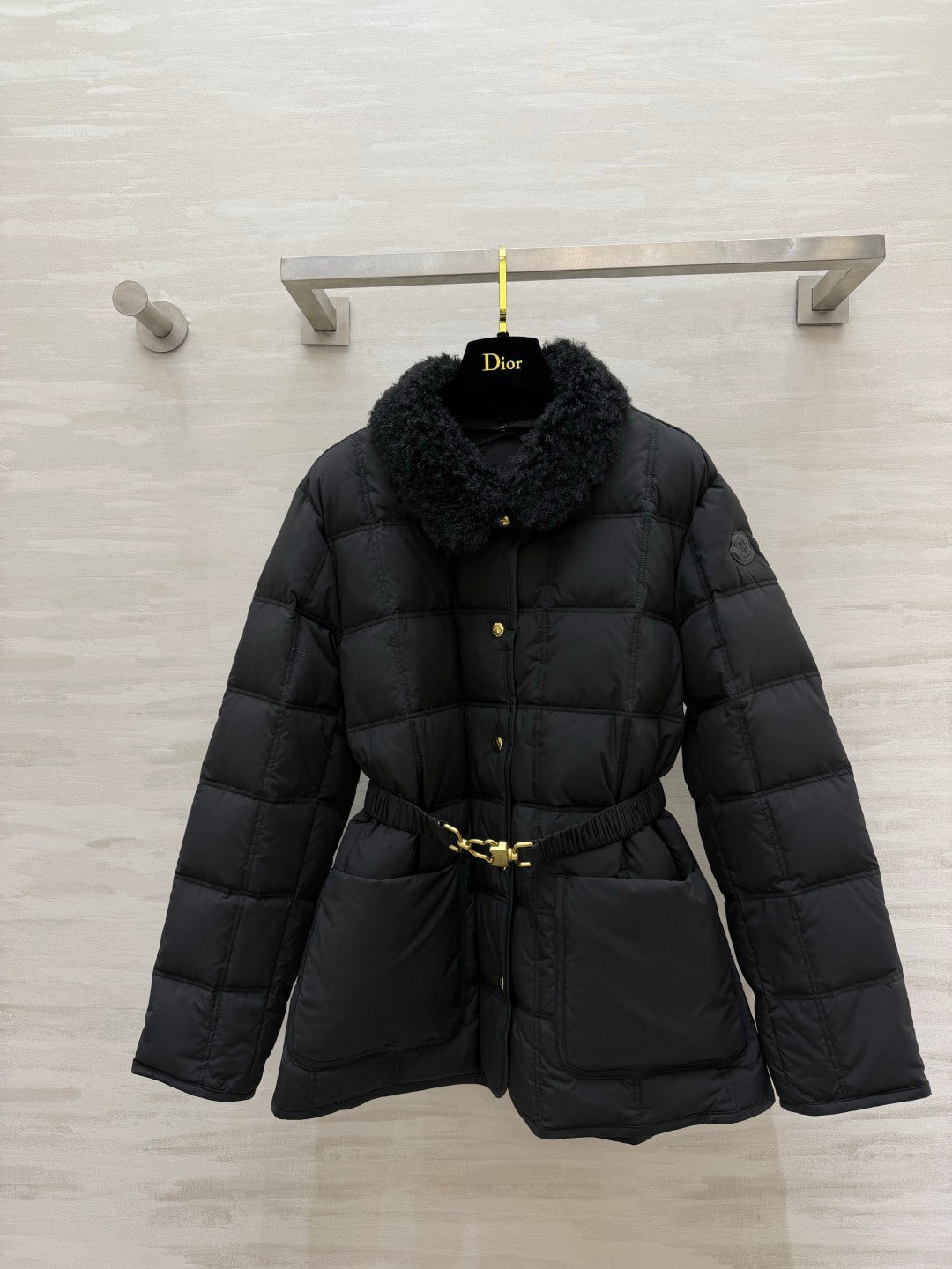 Moncler 26s Jacket Mid-Length Down Jacket Black Nylon Shearling 427377