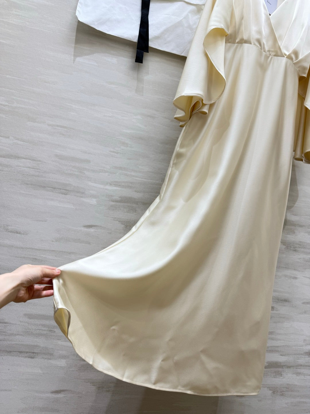 CD 26S Off-White Silk Satin V-Neck Cape Dress 428202
