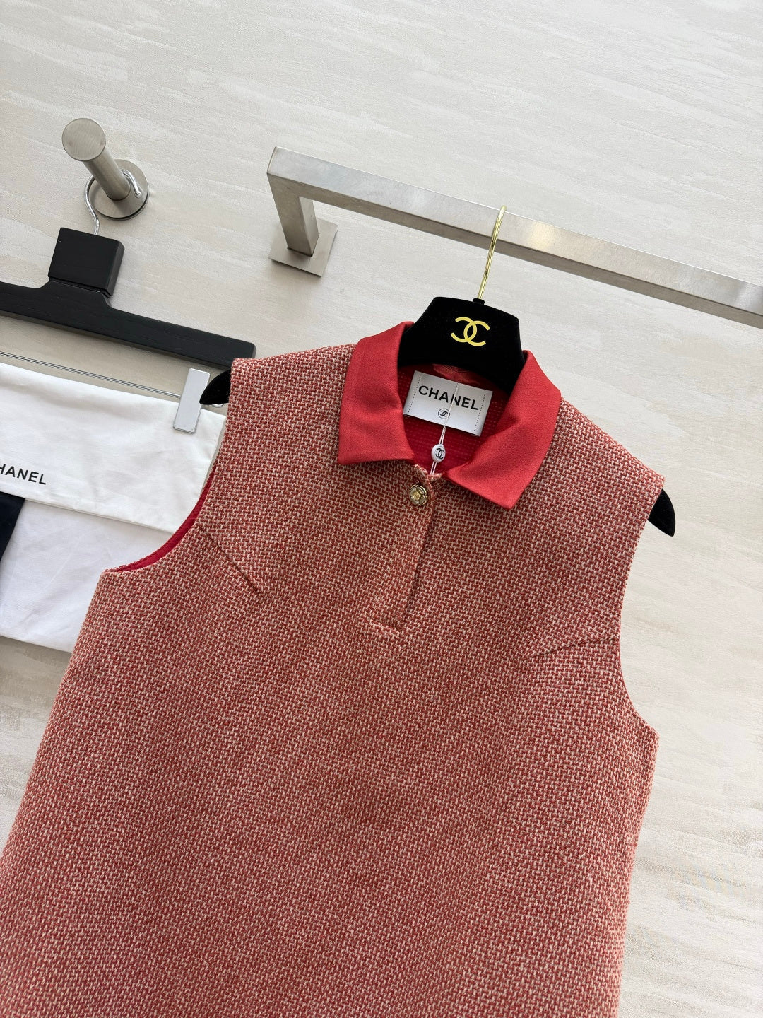 CC 26S Coral Tweed Sleeveless Polo Top 428171