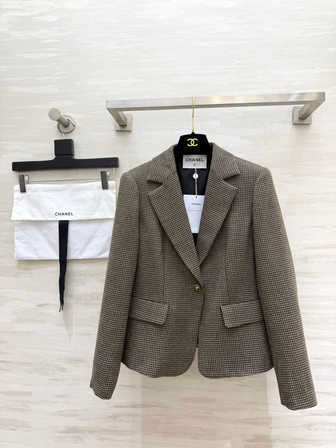 Chanel 26s Houndstooth Single-Breasted Blazer Jacket Taupe 438850