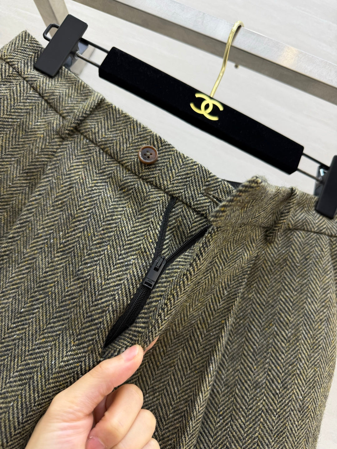 YSL 26s Khaki Wool Culottes Style 435353