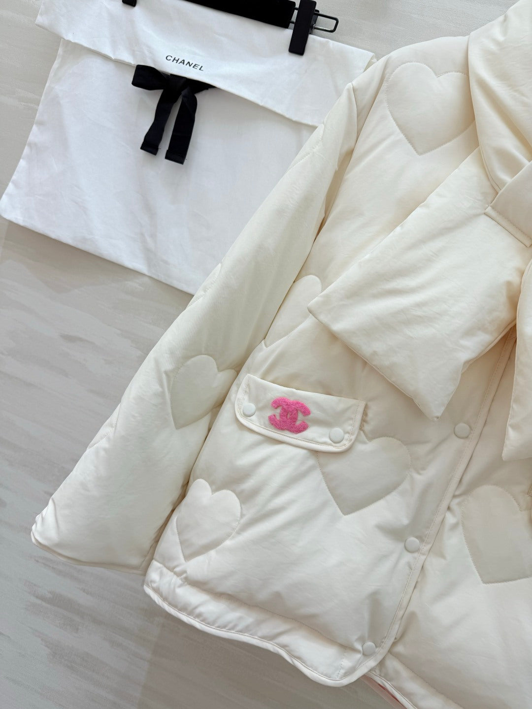 Chanel 26s White Heart-Quilted Puffer Jacket With Scarf Style 435327