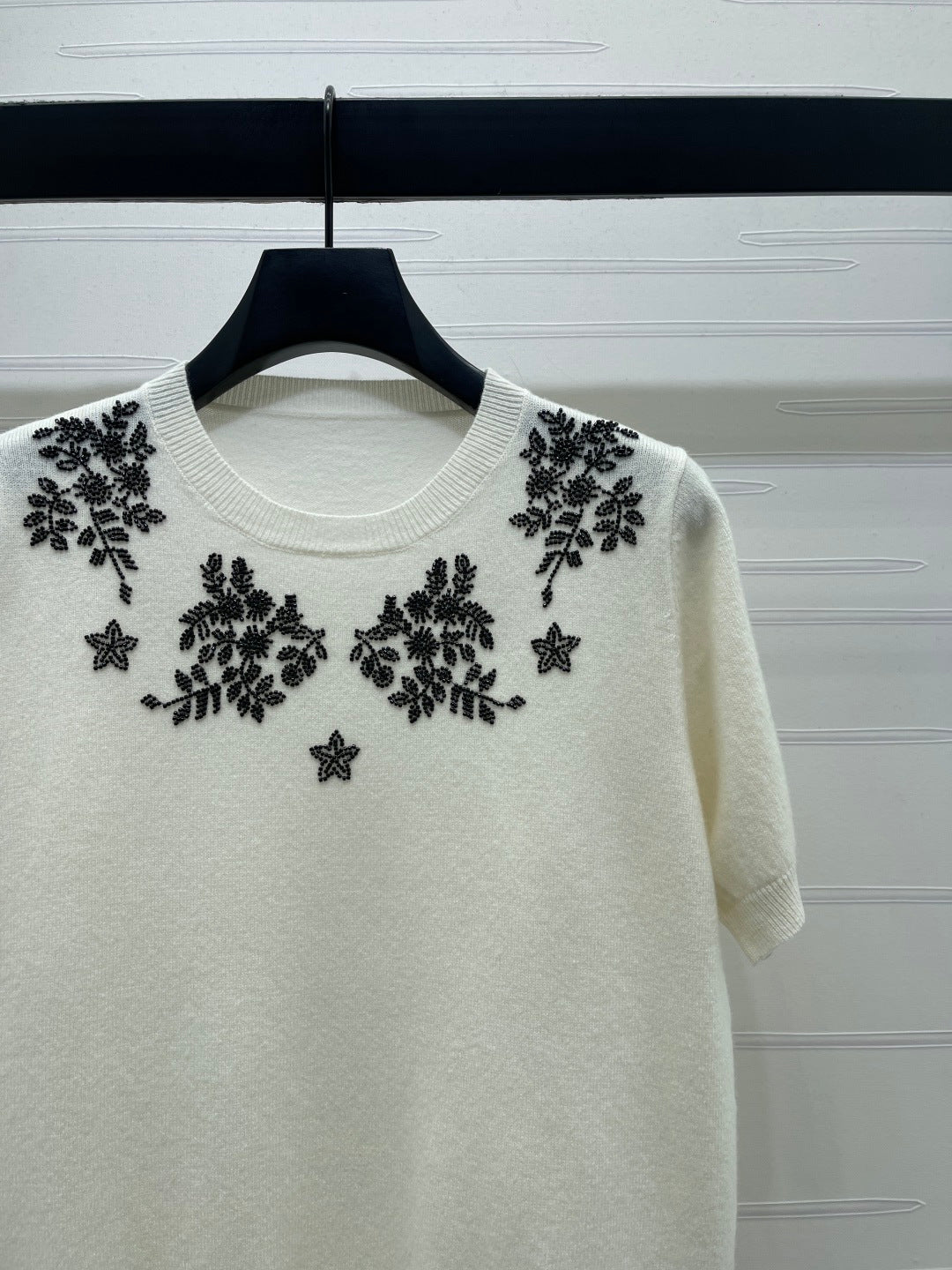 CD SS26  Beaded Floral Knit Top Ivory Wool 351068