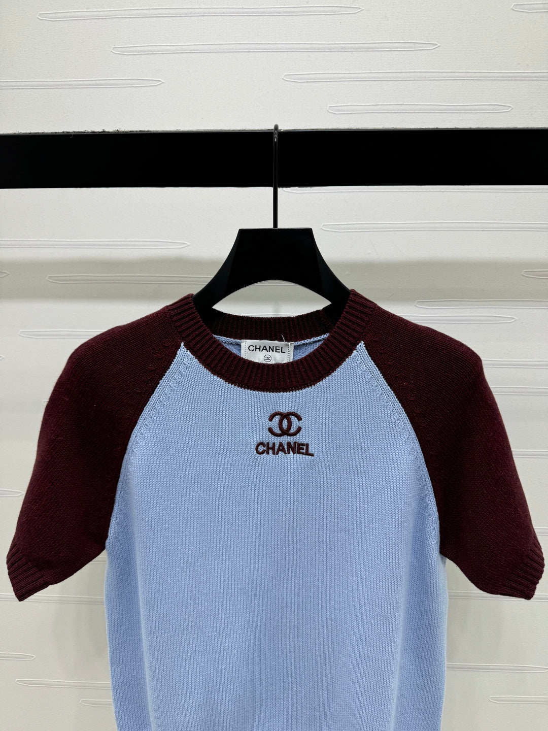CC Short Sleeve Knitted Sweater Light Blue Burgundy Cashmere Wool 351024