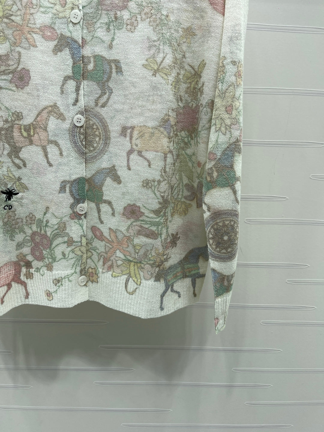 CD Long-Sleeved Top Floral Animal Pattern Cream Cotton 380760
