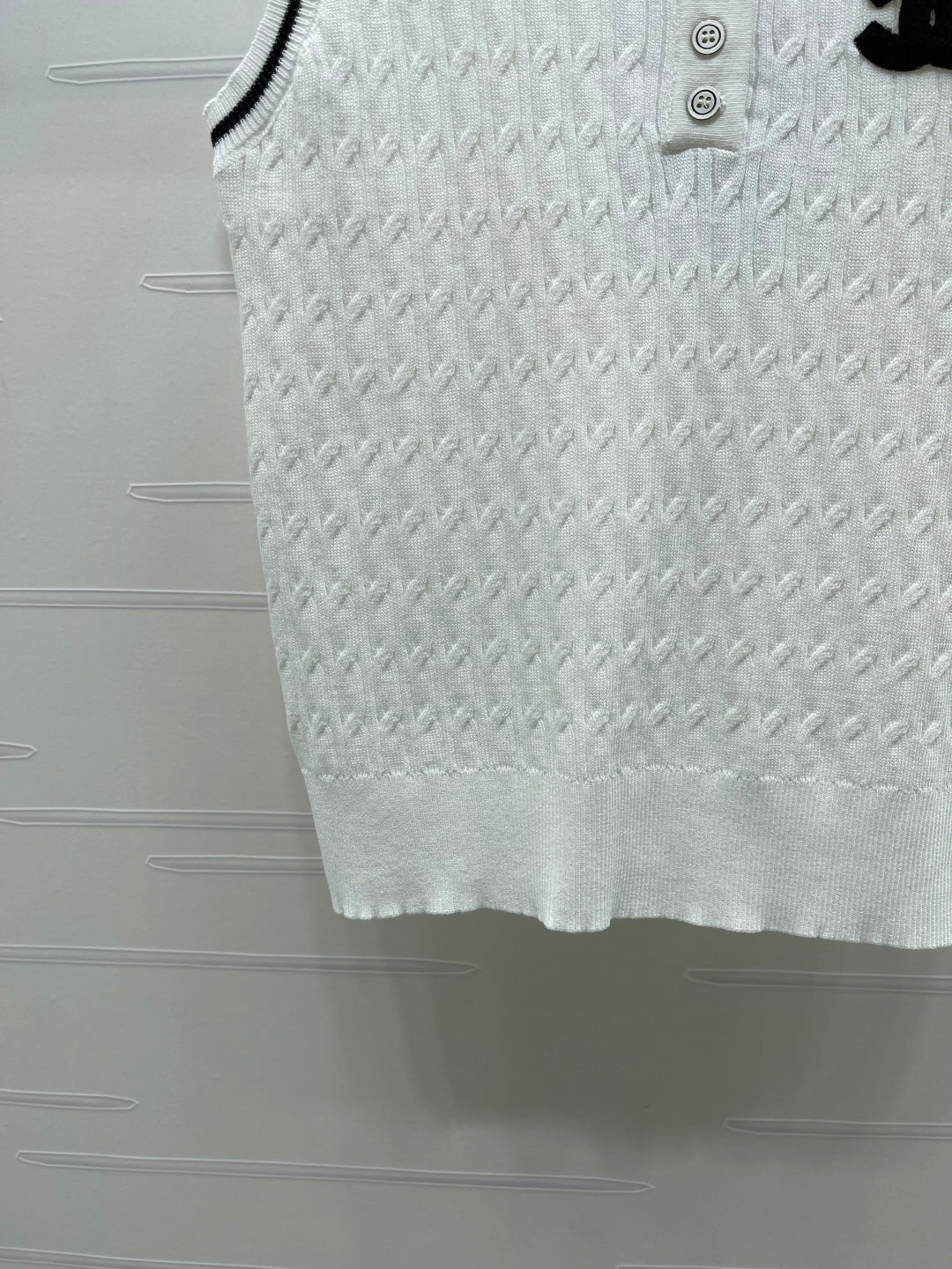 CC 26s Collared Knitted Vest White Wool Nylon 382091