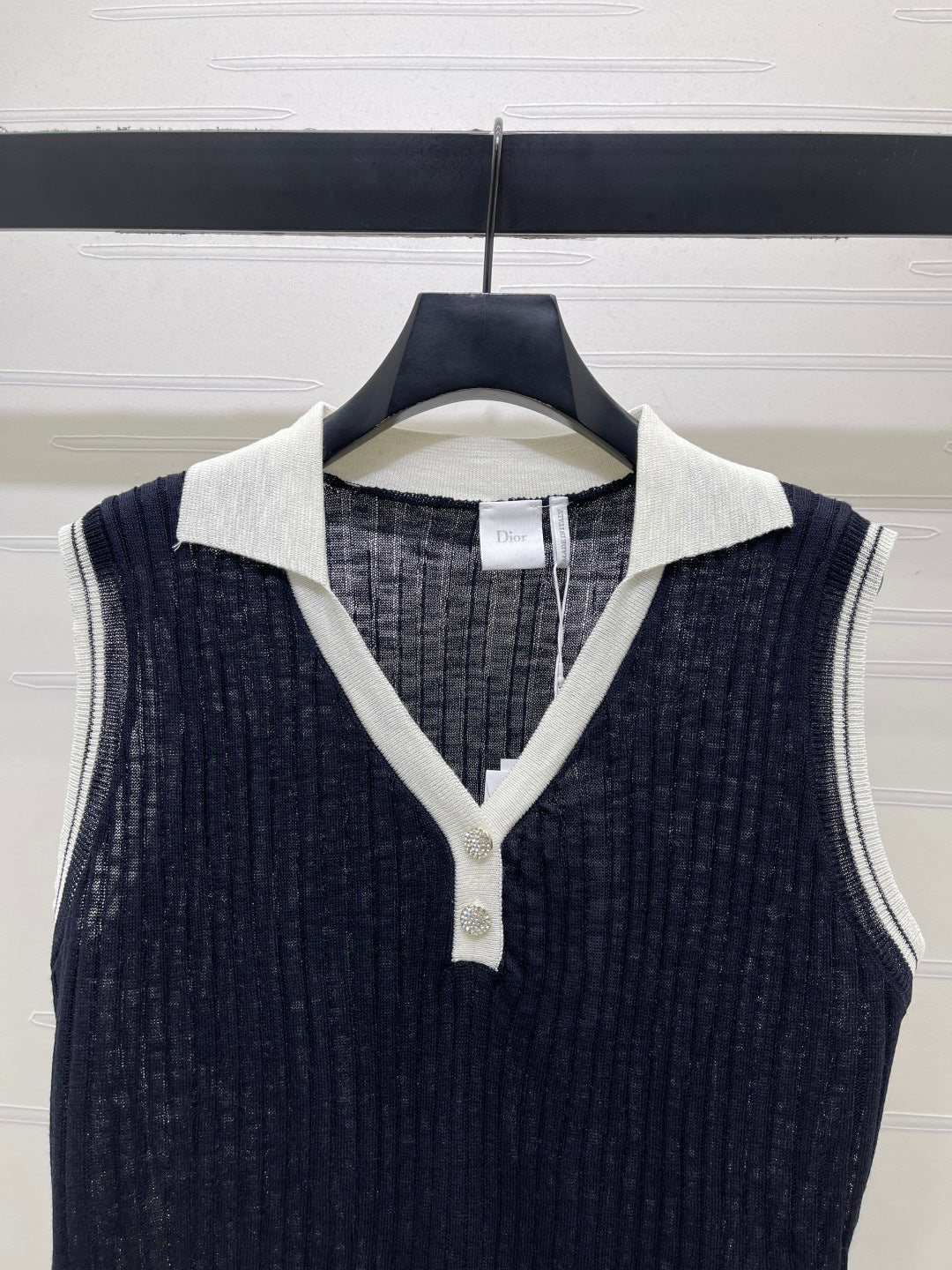 CD 26s Collared Knit Vest Navy Blue Lyocell Polyester 401590