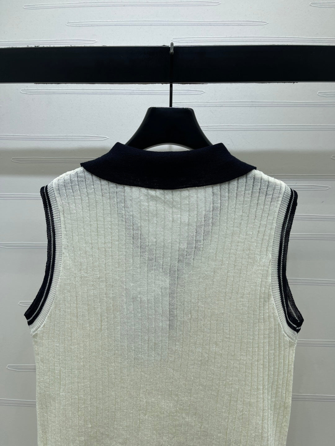 CD 26s Collared Knit Vest Cream Lyocell Polyester 401589