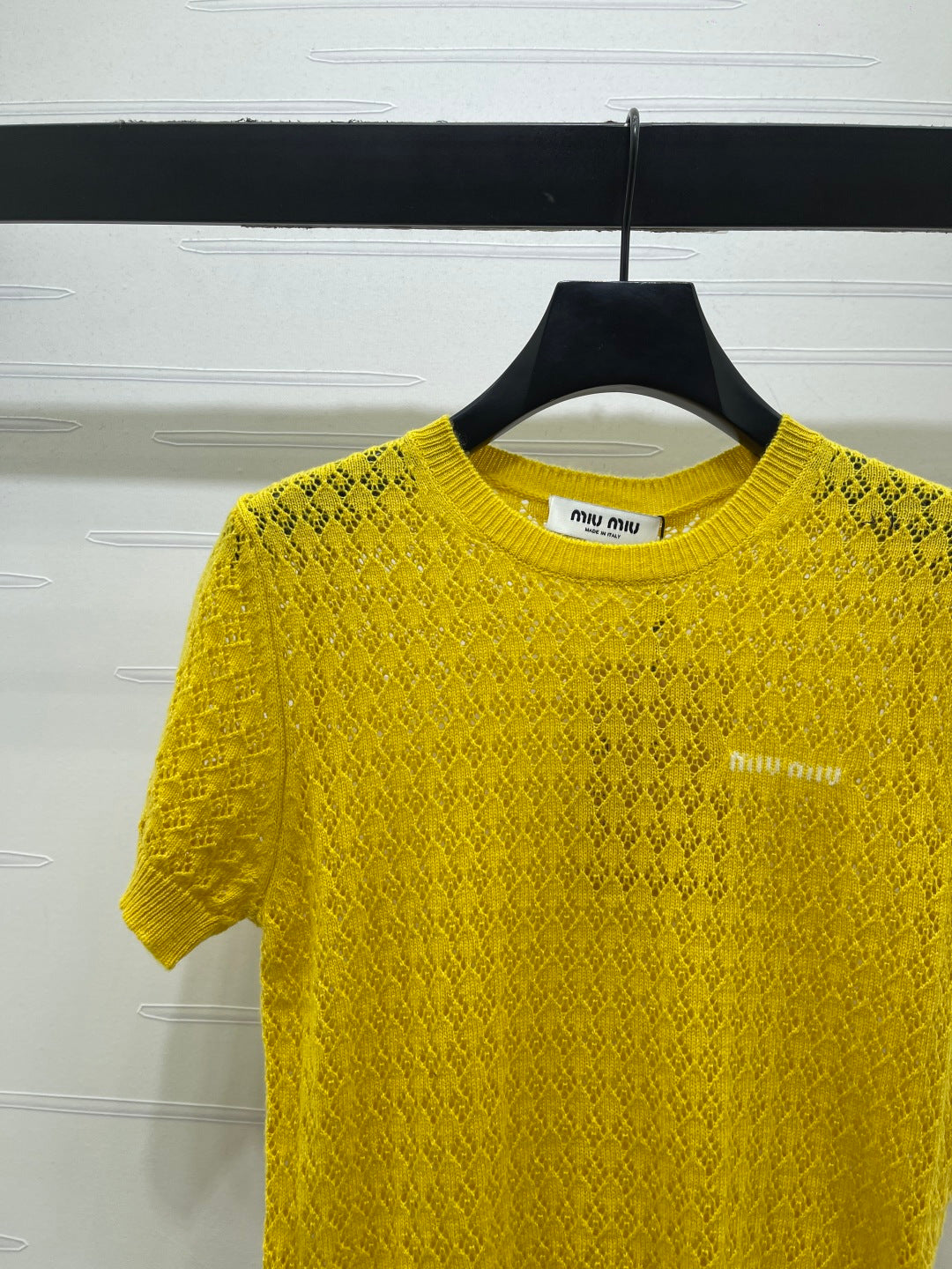 Miu 26s Neck Knit Short-Sleeved Top Yellow Wool 410768