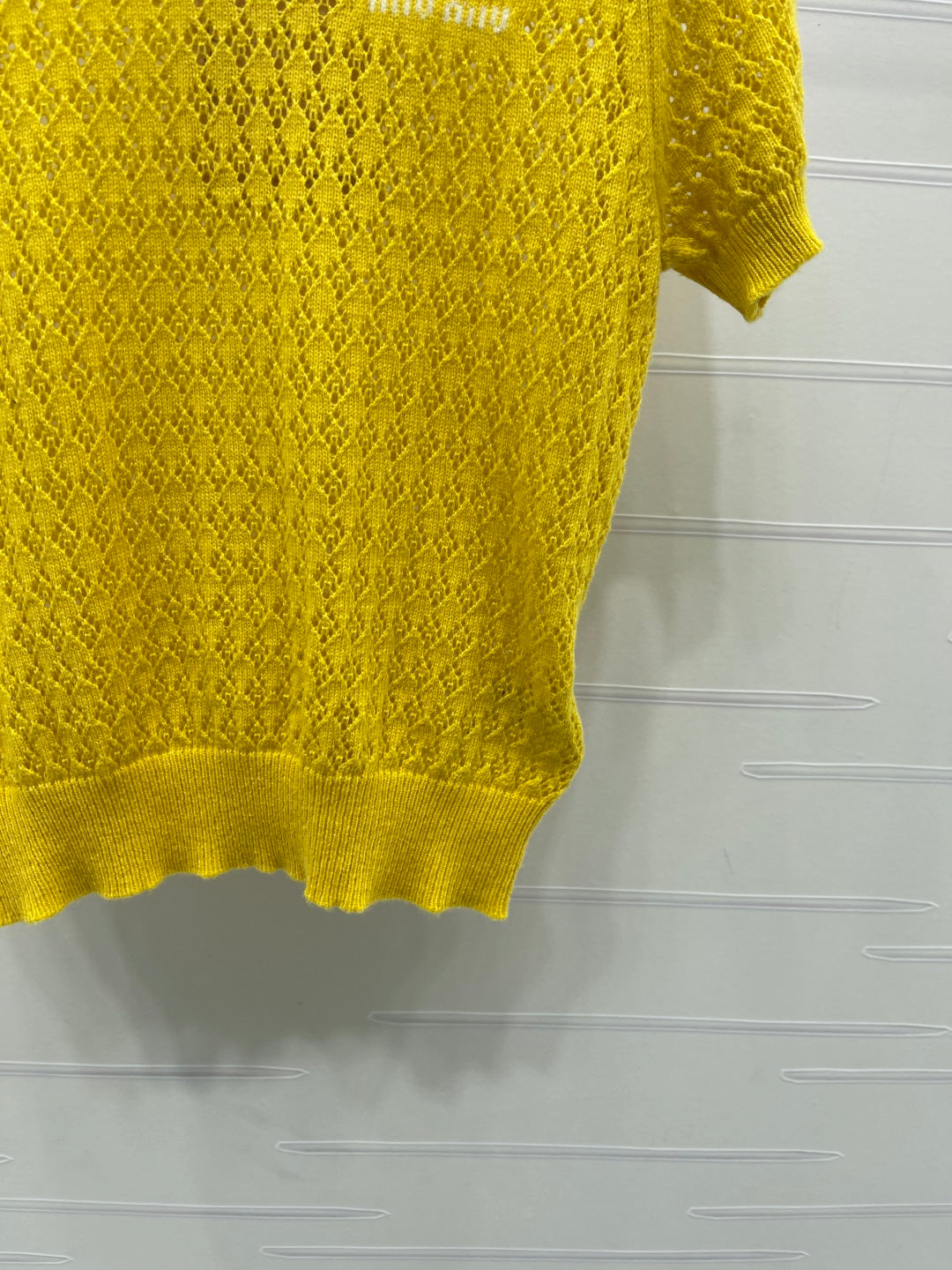 Miu 26s Neck Knit Short-Sleeved Top Yellow Wool 410768