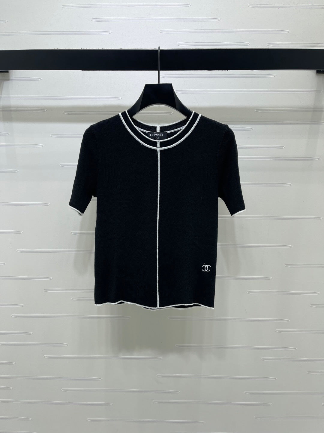 CC 26s Color-Blocked Crew Neck Knit Short-Sleeve T-Shirt Black Wool 410759
