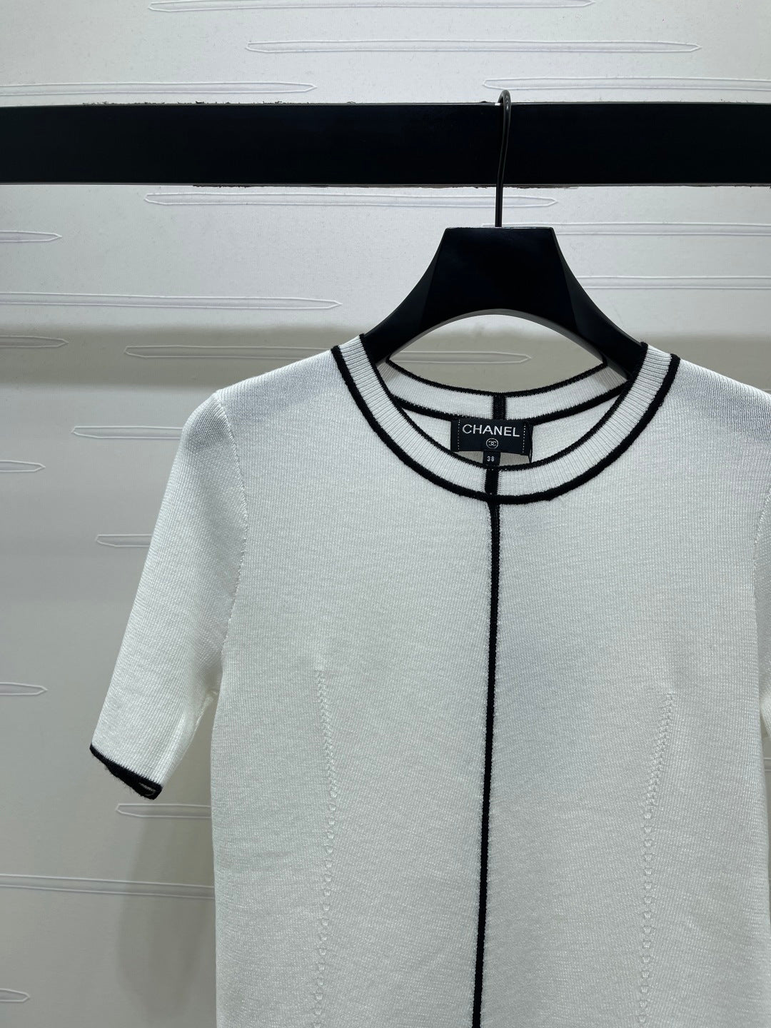 CC 26s Color-Blocked Crew Neck Knit Short-Sleeve T-Shirt White Wool 410757