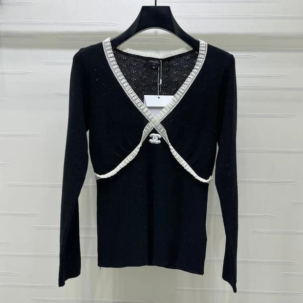 Chanel 2026 Lace-trimmed Knit V-neck Long-sleeved Top Wool 773815