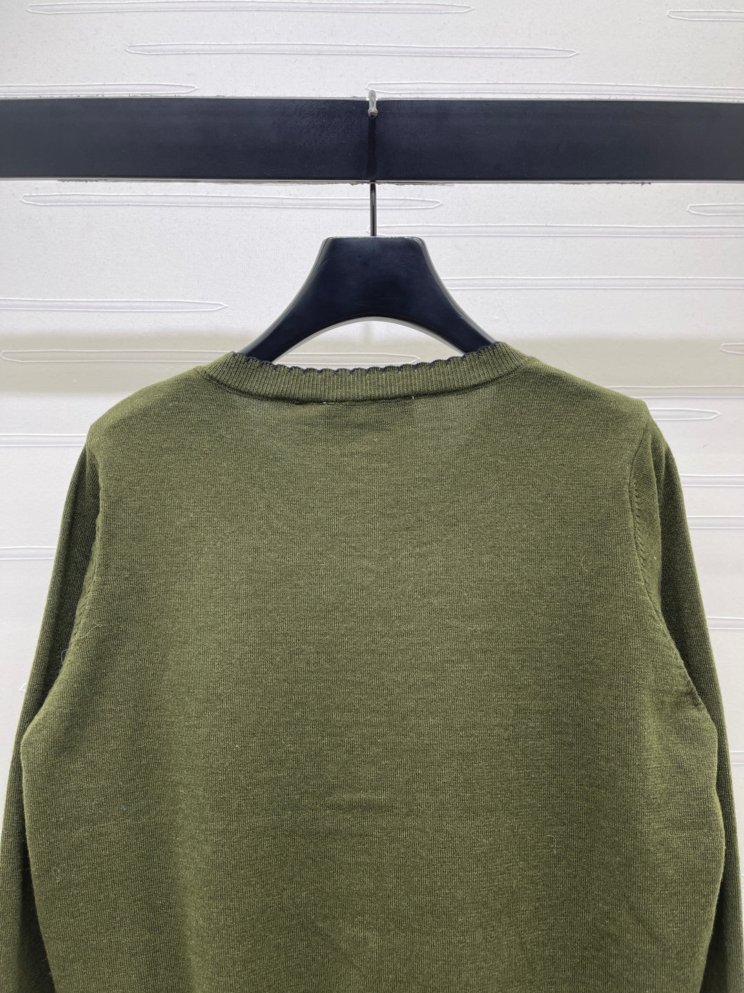 Miu 26s Round Neck Long-Sleeved Cardigan Olive Wool 422012