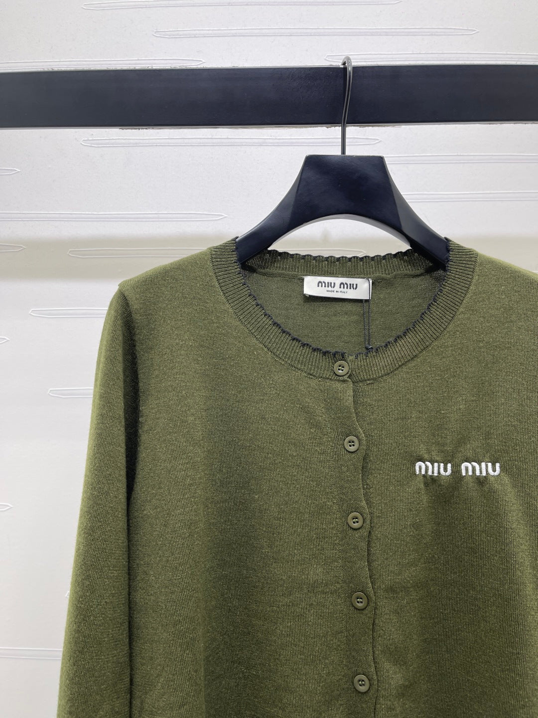 Miu 26s Round Neck Long-Sleeved Cardigan Olive Wool 422012
