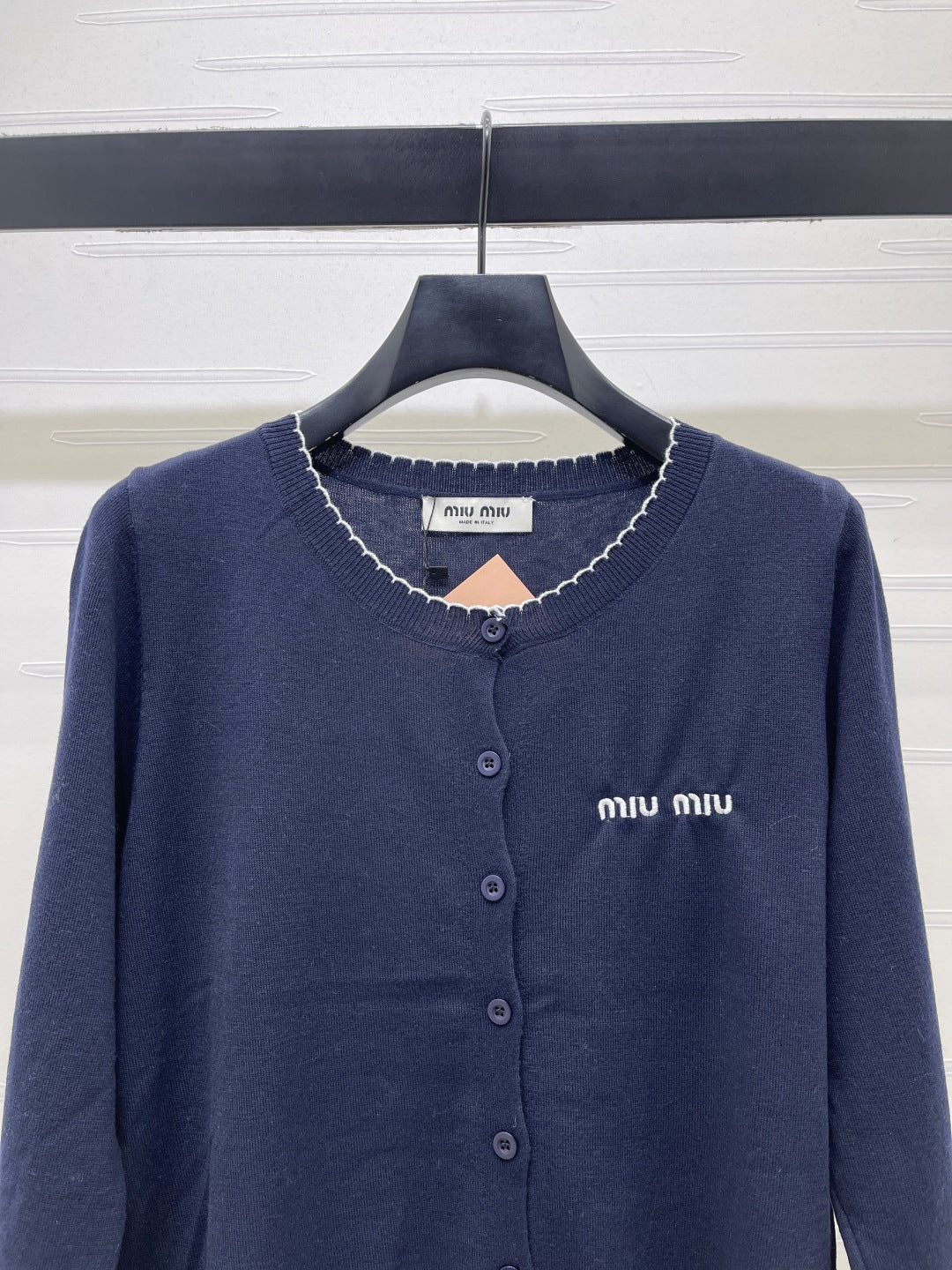 Miu 26s Round Neck Long-Sleeved Cardigan Navy Blue Wool 422011