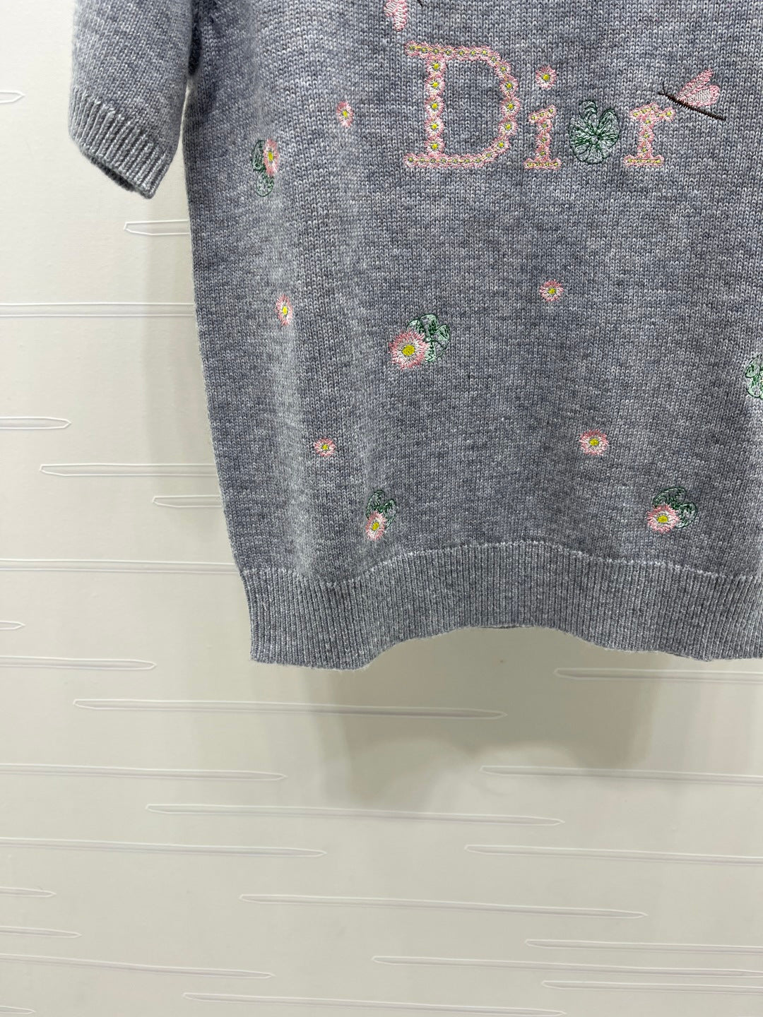 CD 26s Short-Sleeved Embroidered Sweater Grey Wool 422023
