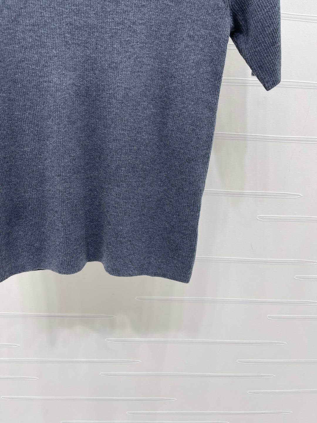Prada 26s Round Neck Slim Fit Knit Short-Sleeve Top Light Grey Wool 421996