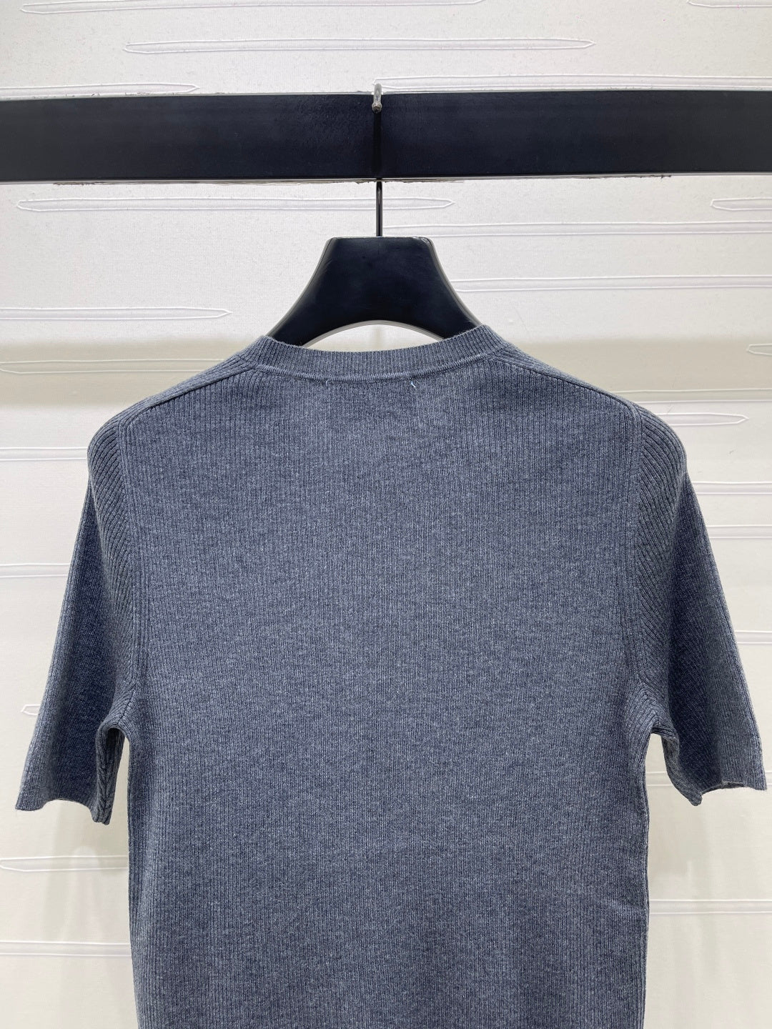 Prada 26s Round Neck Slim Fit Knit Short-Sleeve Top Light Grey Wool 421996