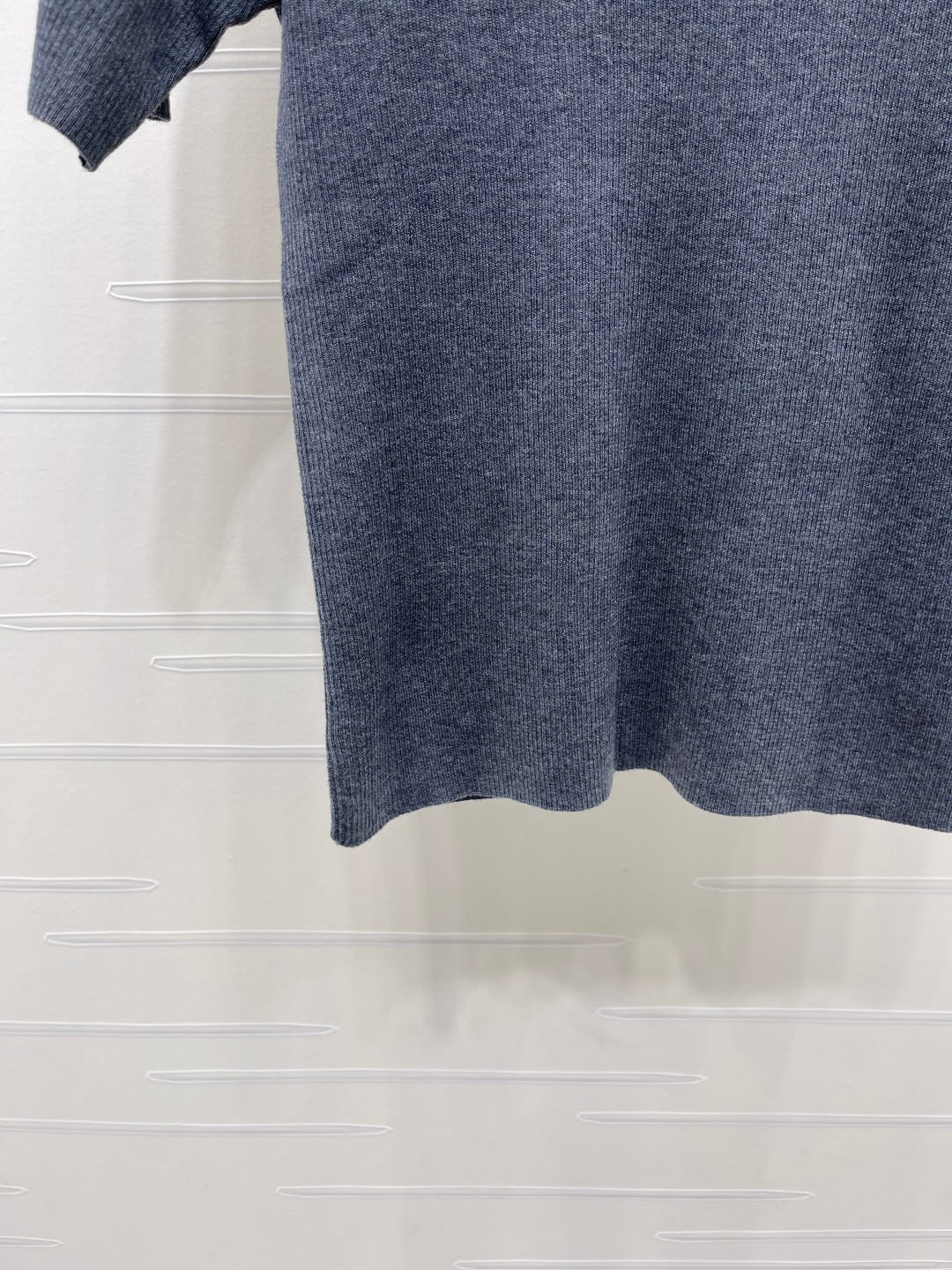 Prada 26s Round Neck Slim Fit Knit Short-Sleeve Top Light Grey Wool 421996
