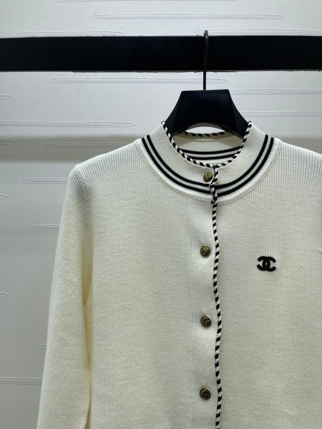 CC 26s Small Stand Collar Knit Long Sleeve Cardigan Cream Wool 423887