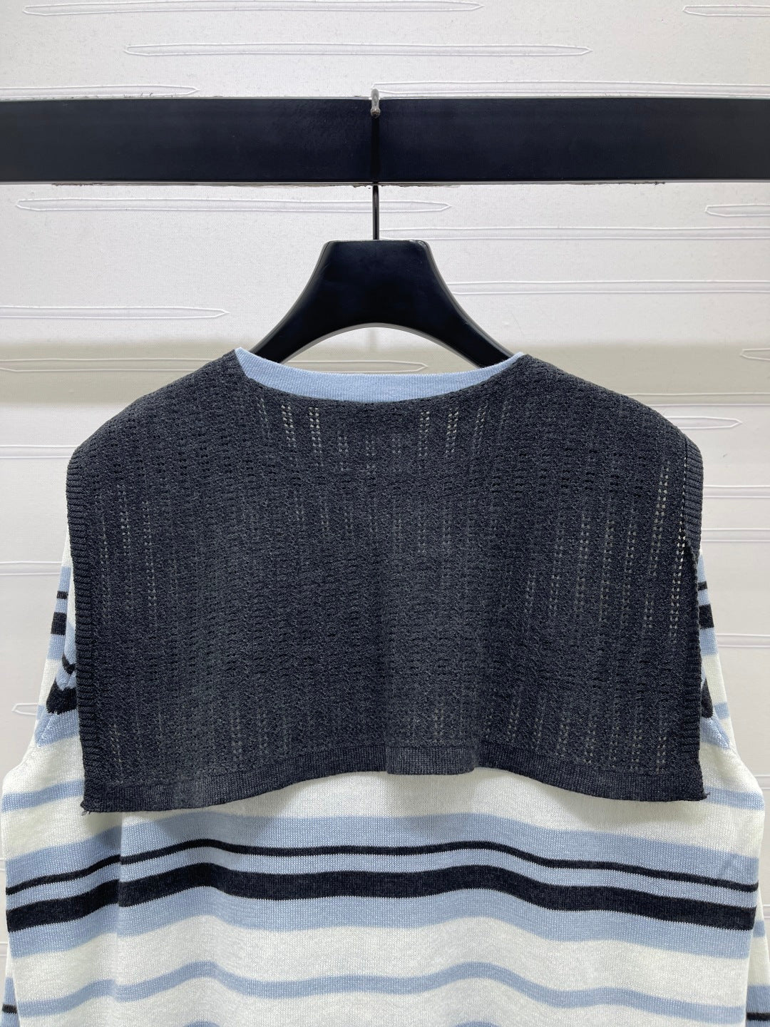 Miu 26s Striped Shawl Knit Long-Sleeved Top Cream Blue Wool 423904