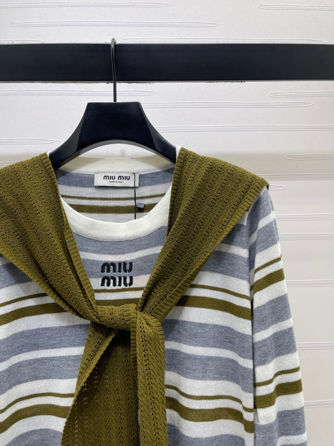 Miu 26s Striped Shawl Knit Long-Sleeved Top Cream Olive Wool 423903