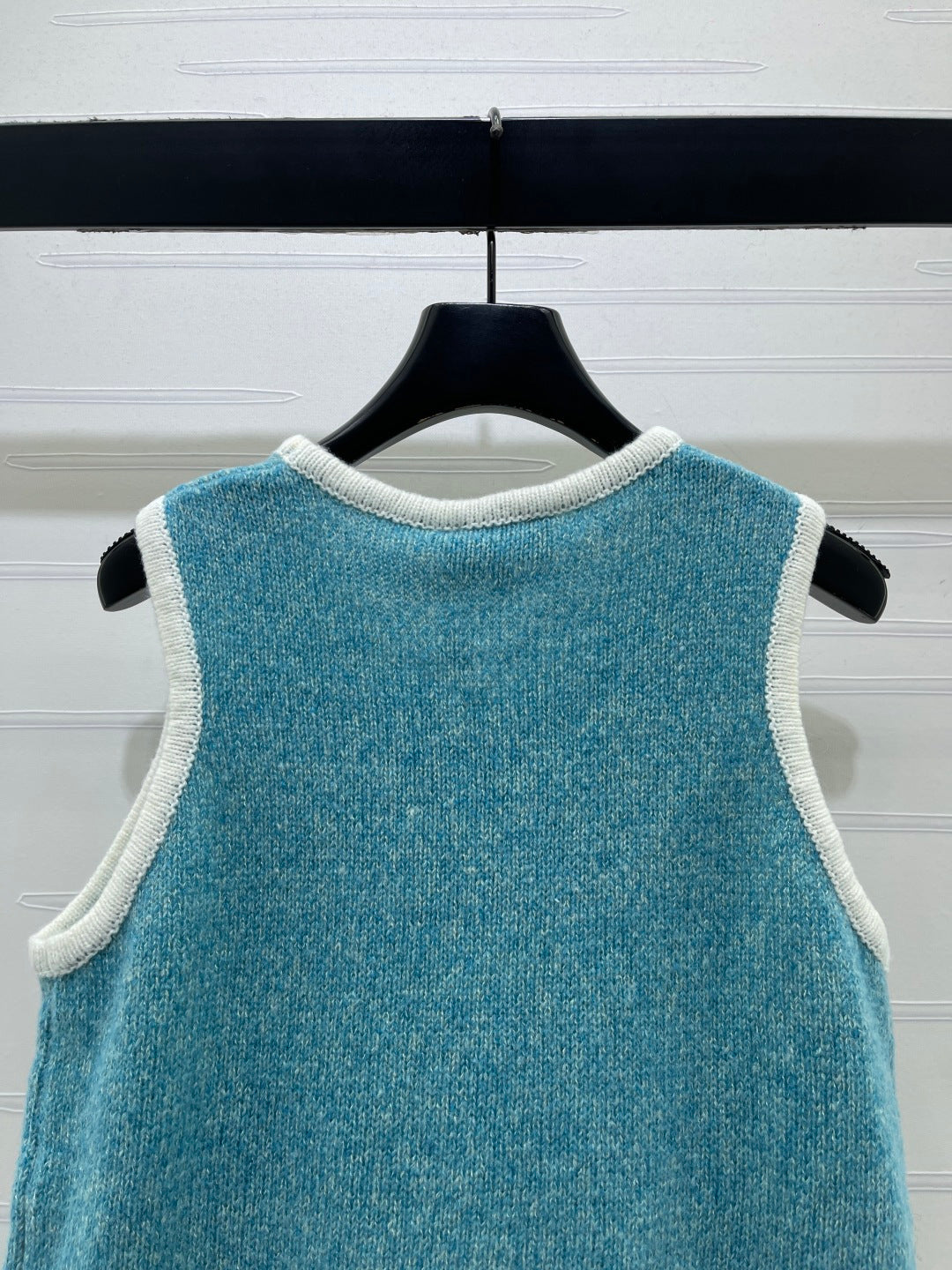 Chanel 26s Contrast Trim Wool Silk Knit Vest 439841