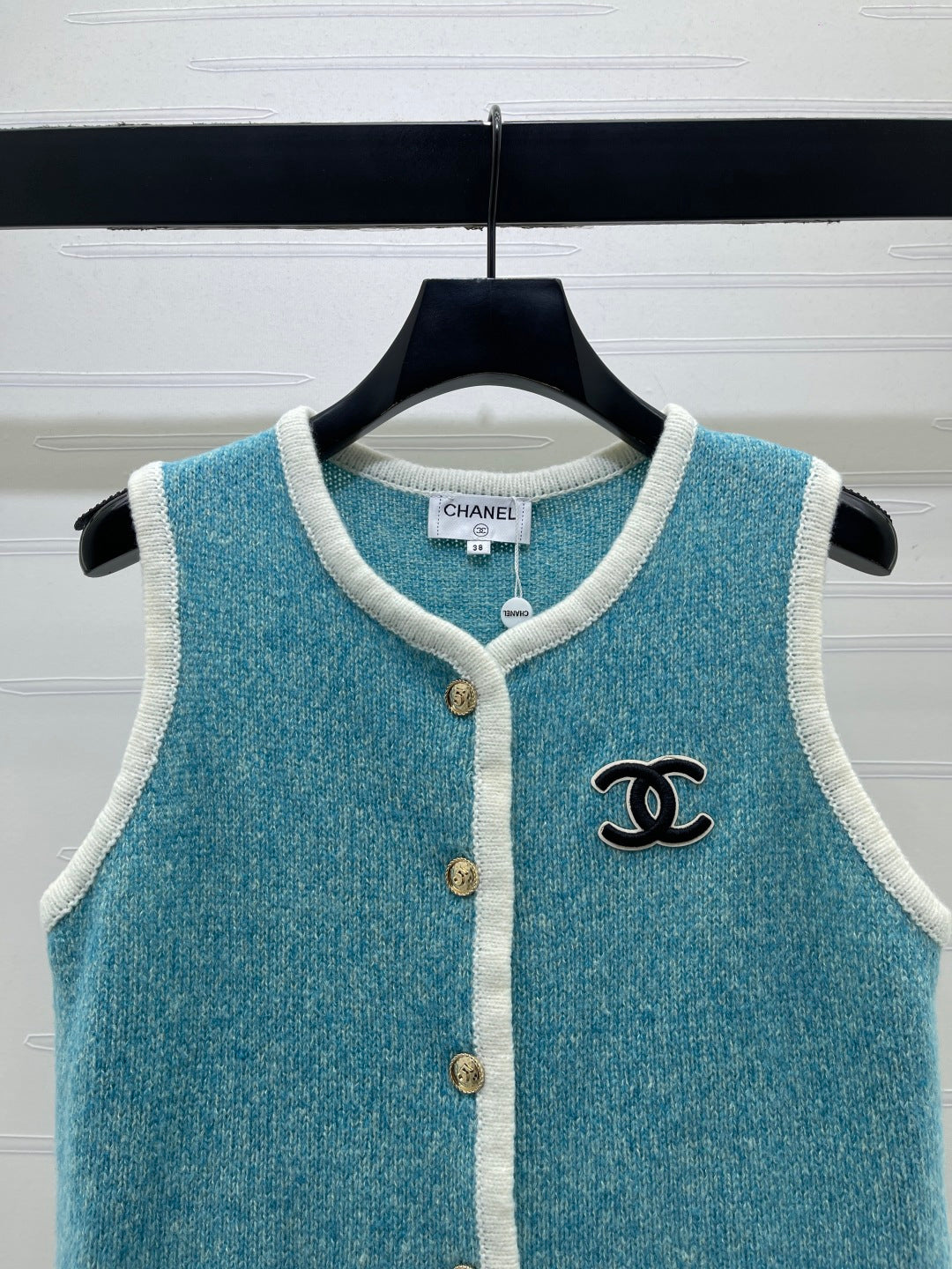 Chanel 26s Contrast Trim Wool Silk Knit Vest 439841