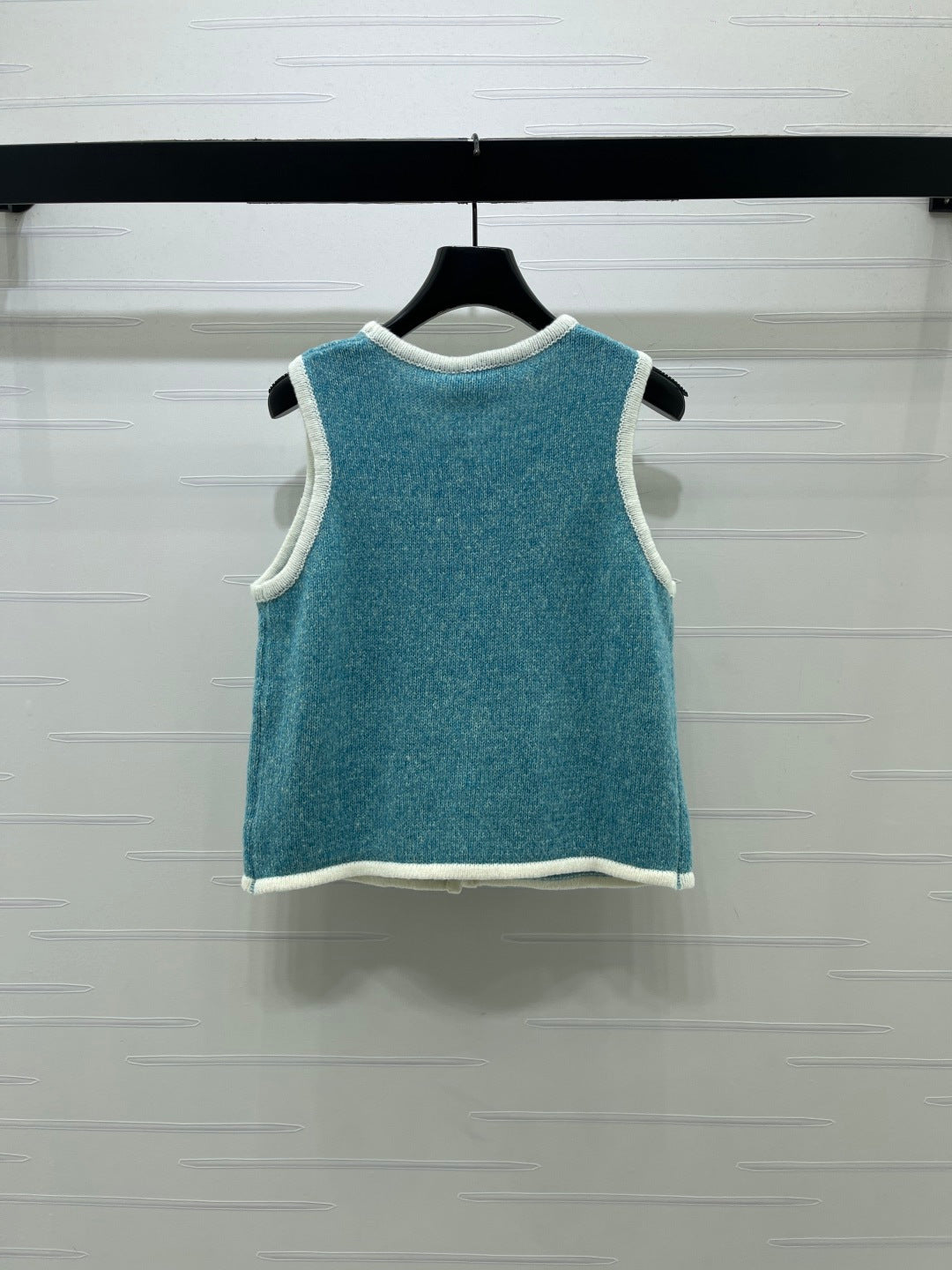 Chanel 26s Contrast Trim Wool Silk Knit Vest 439841