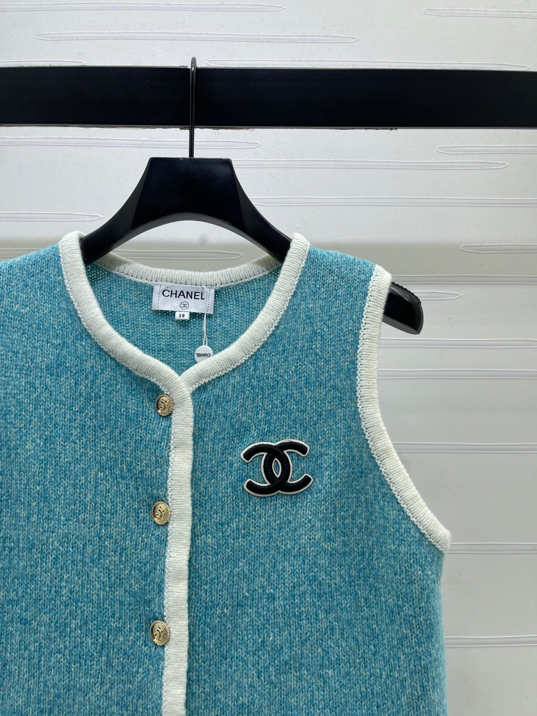 Chanel 26s Contrast Trim Wool Silk Knit Vest 439841