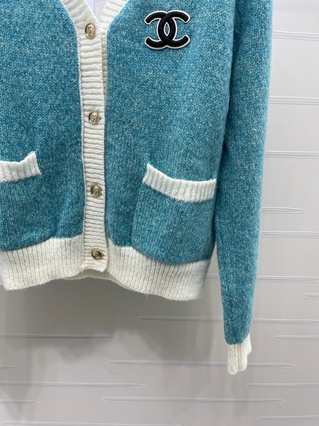 Chanel 26s Contrast Trim Wool Silk Cardigan 439837