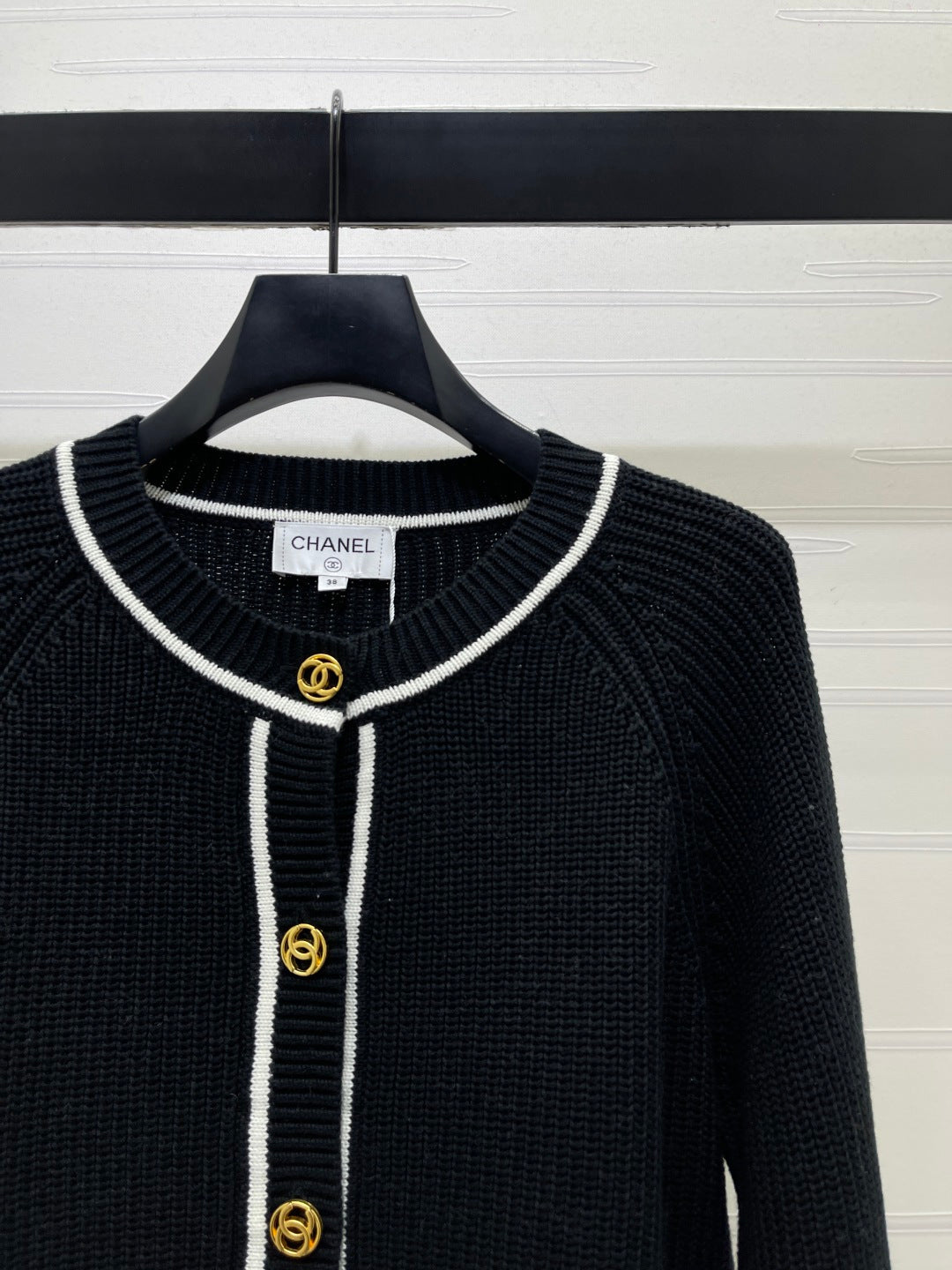 Chanel 26s Contrast Trim Knit Cardigan 439876
