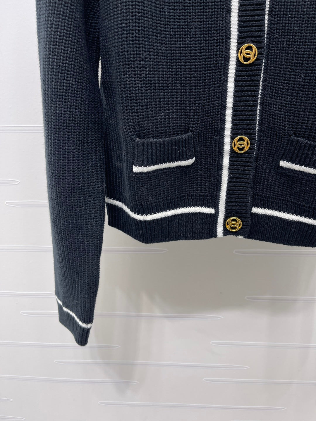 Chanel 26s Contrast Trim Knit Cardigan 439876