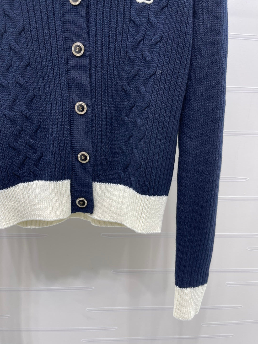 CC 26s Cable Knit Cardigan Wool White Knit 439828