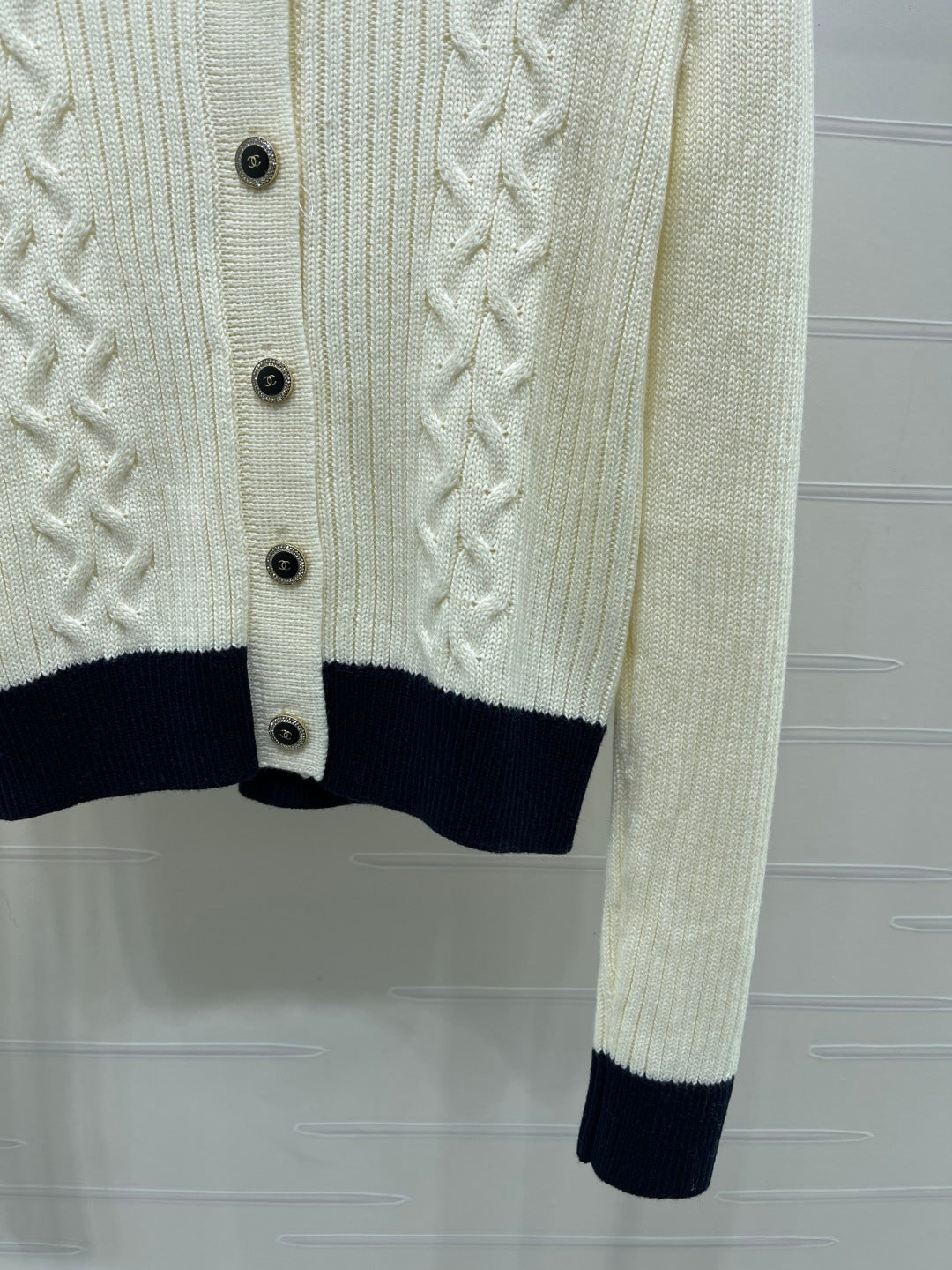 CC 26s Cable Knit Cardigan Wool White Knit 439827